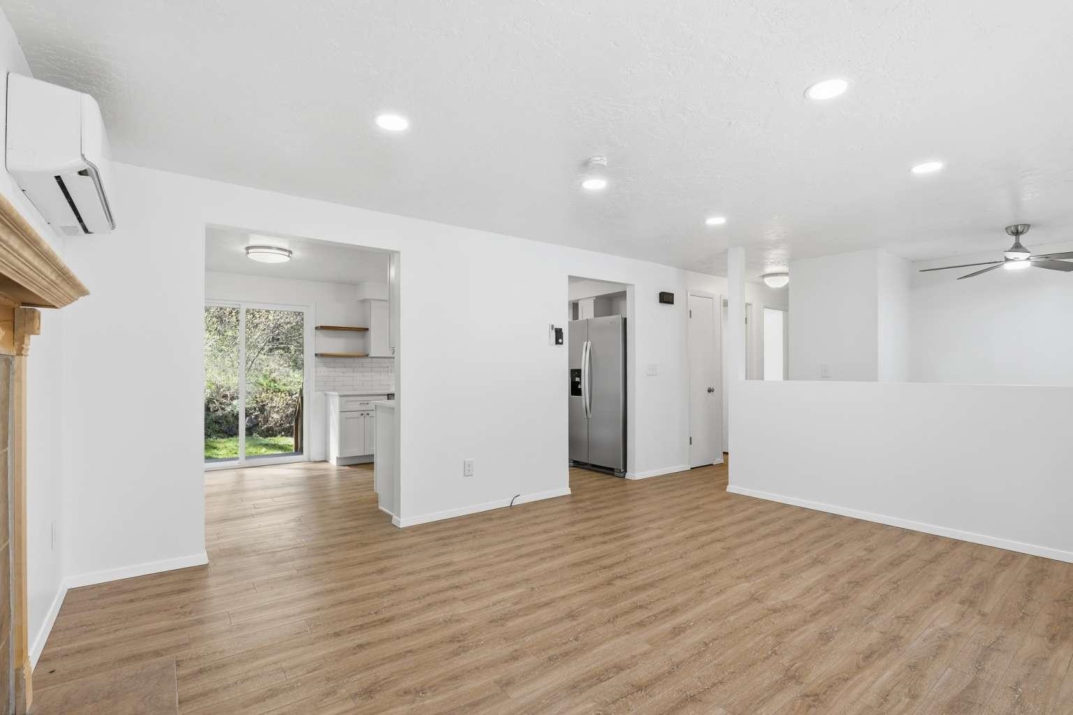 3812 E 13TH Ave - Photo 8