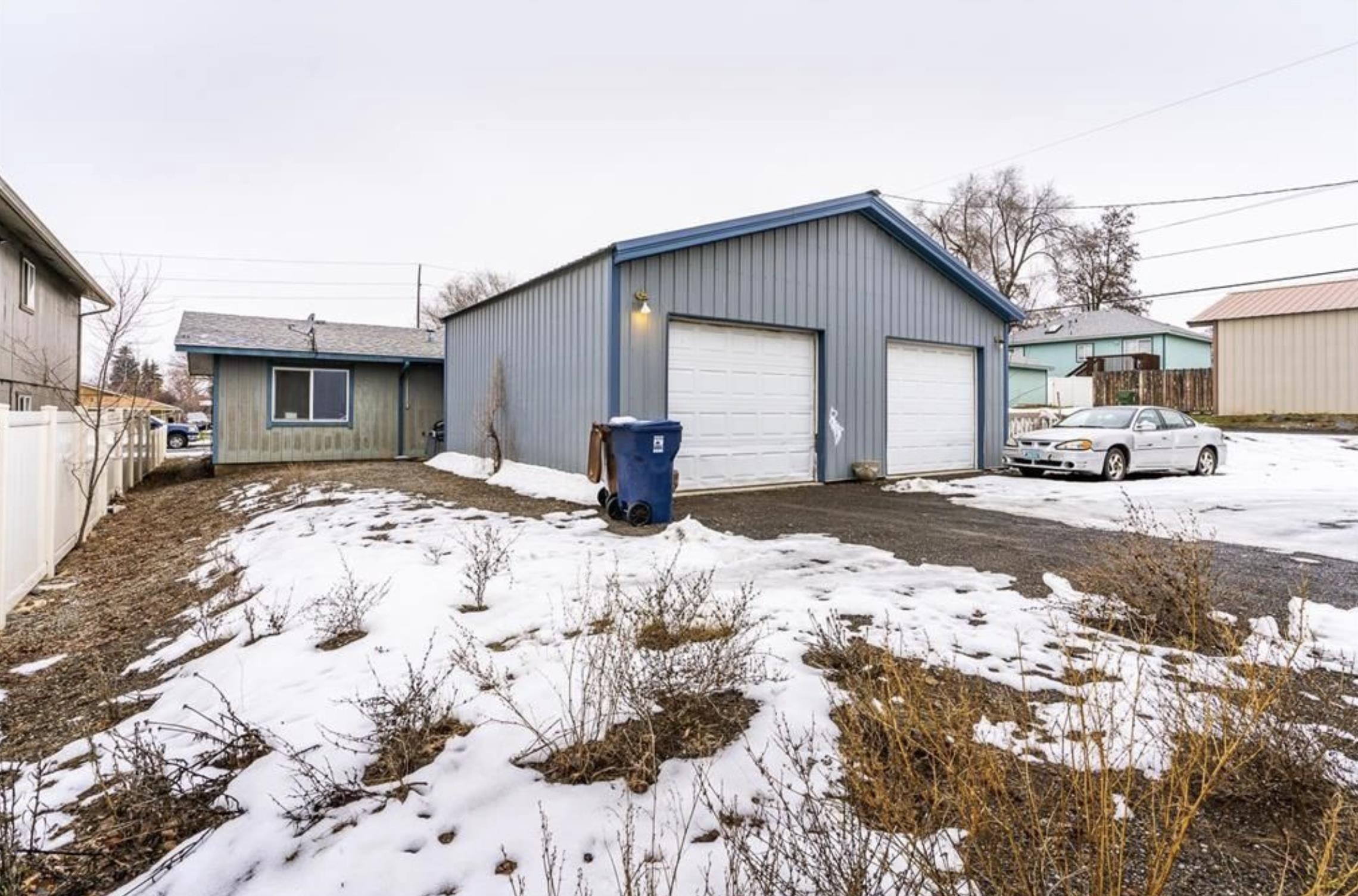 3024 N Hogan St - Photo 3