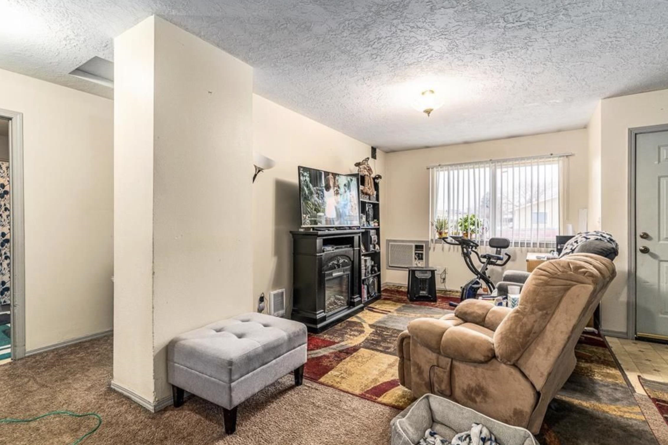3024 N Hogan St - Photo 5