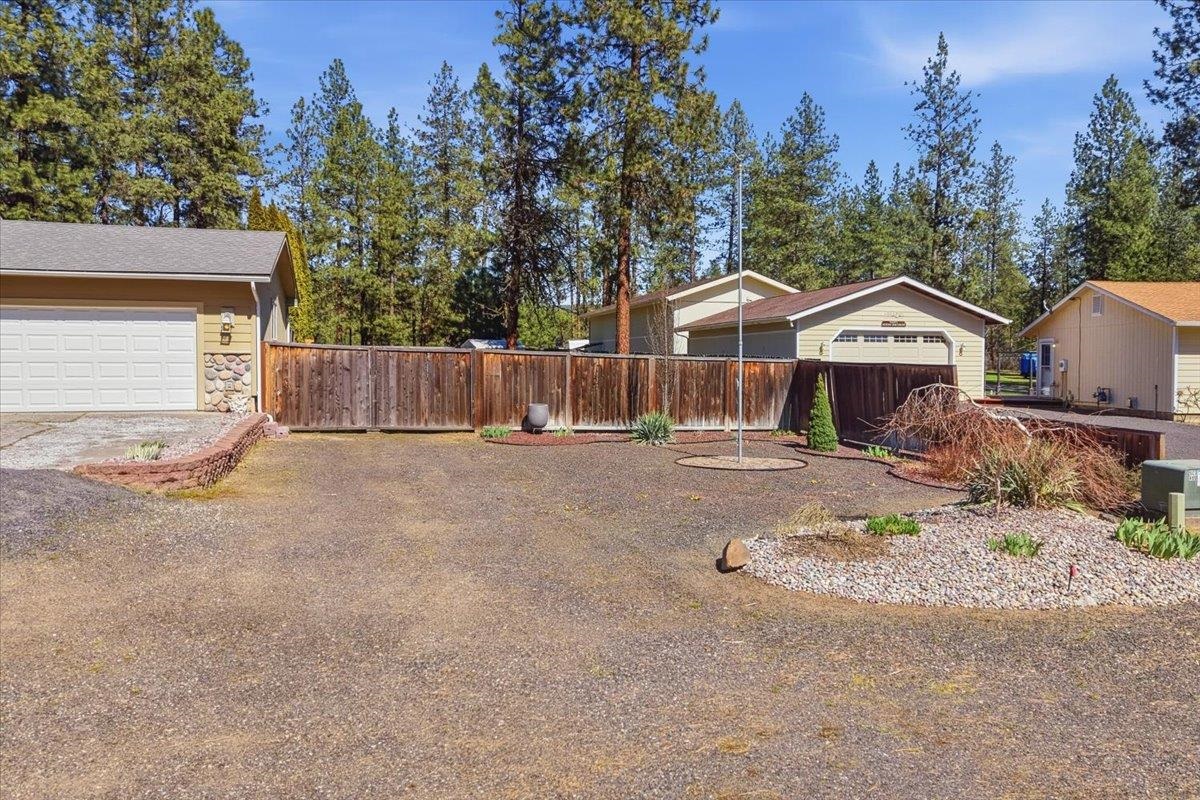 11462 W Tamarac Ln - Photo 5
