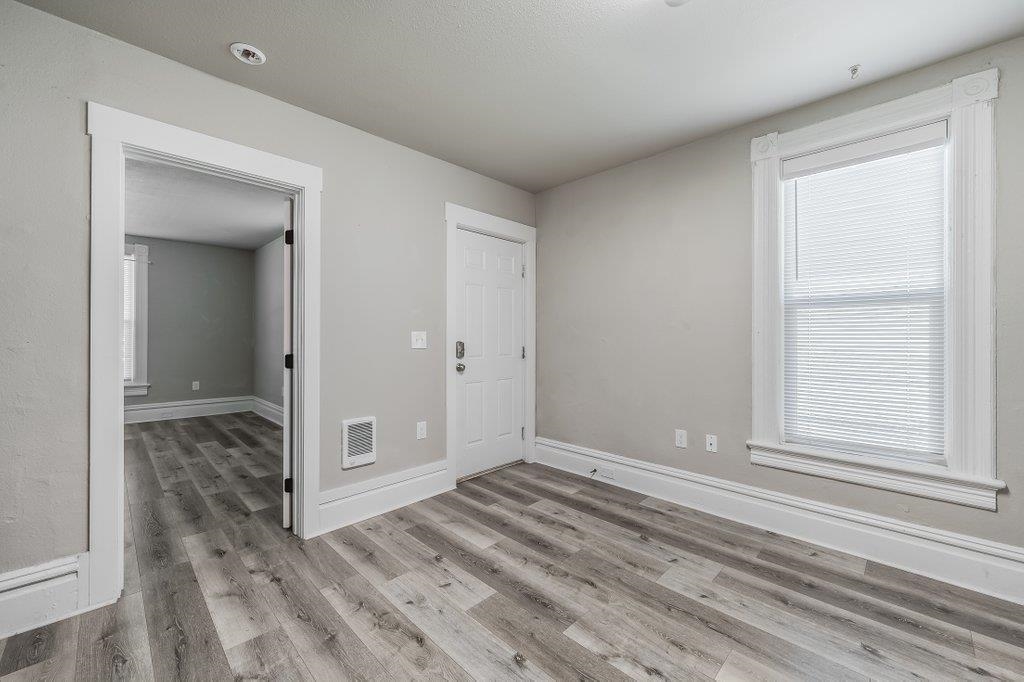 218 E Baldwin Ave - Photo 19