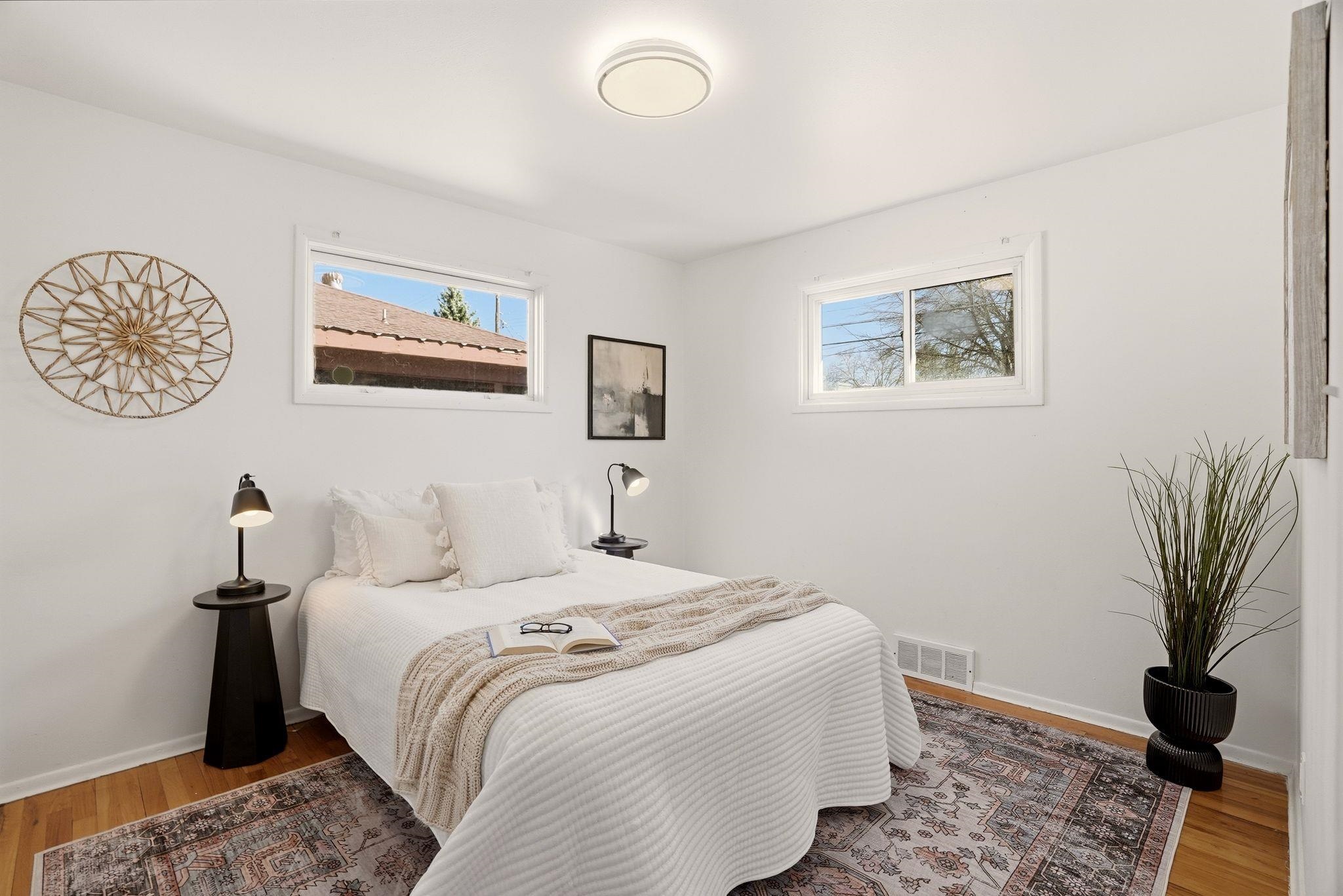 822 E GARLAND Ave - Photo 11