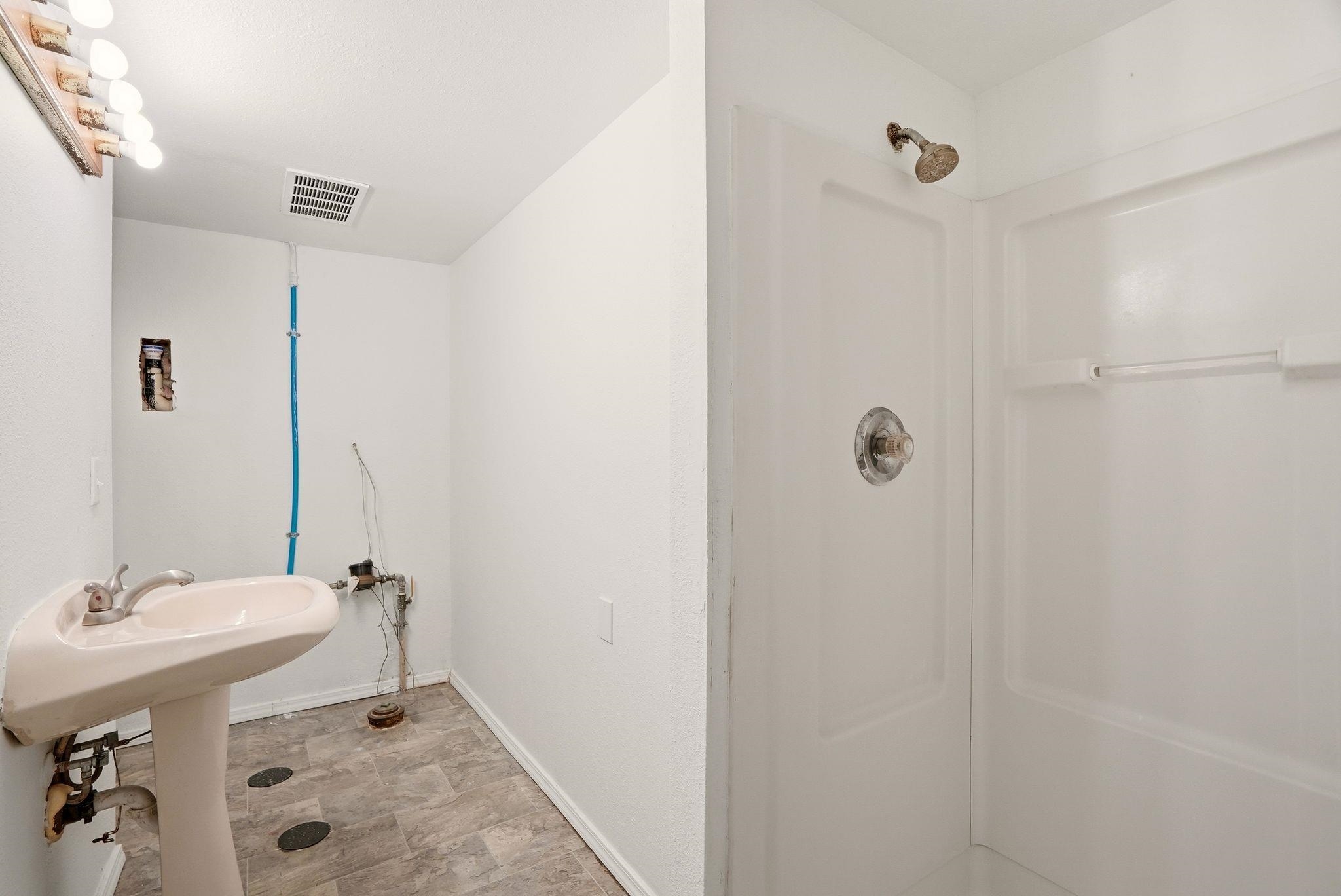 822 E GARLAND Ave - Photo 19