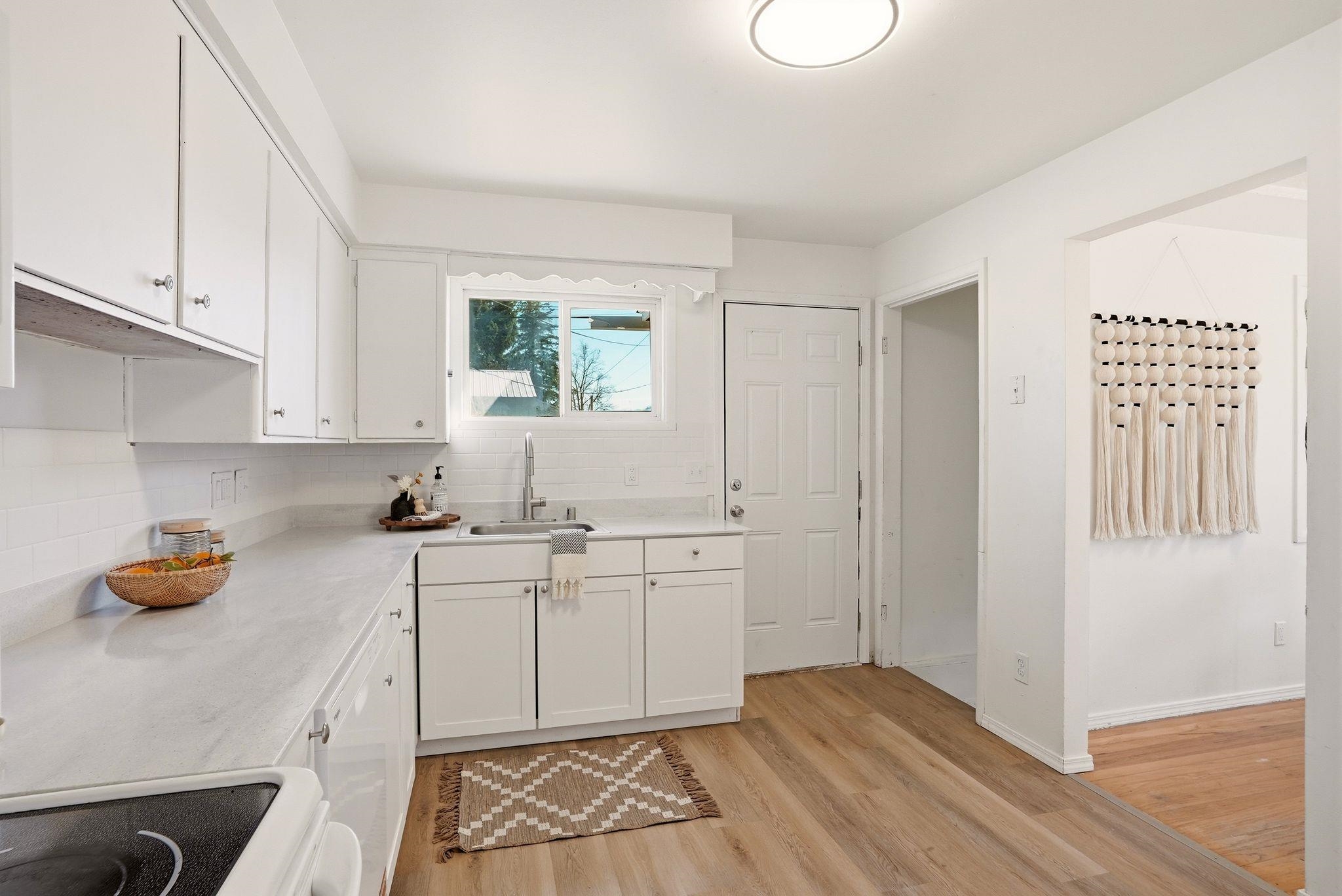 822 E GARLAND Ave - Photo 10