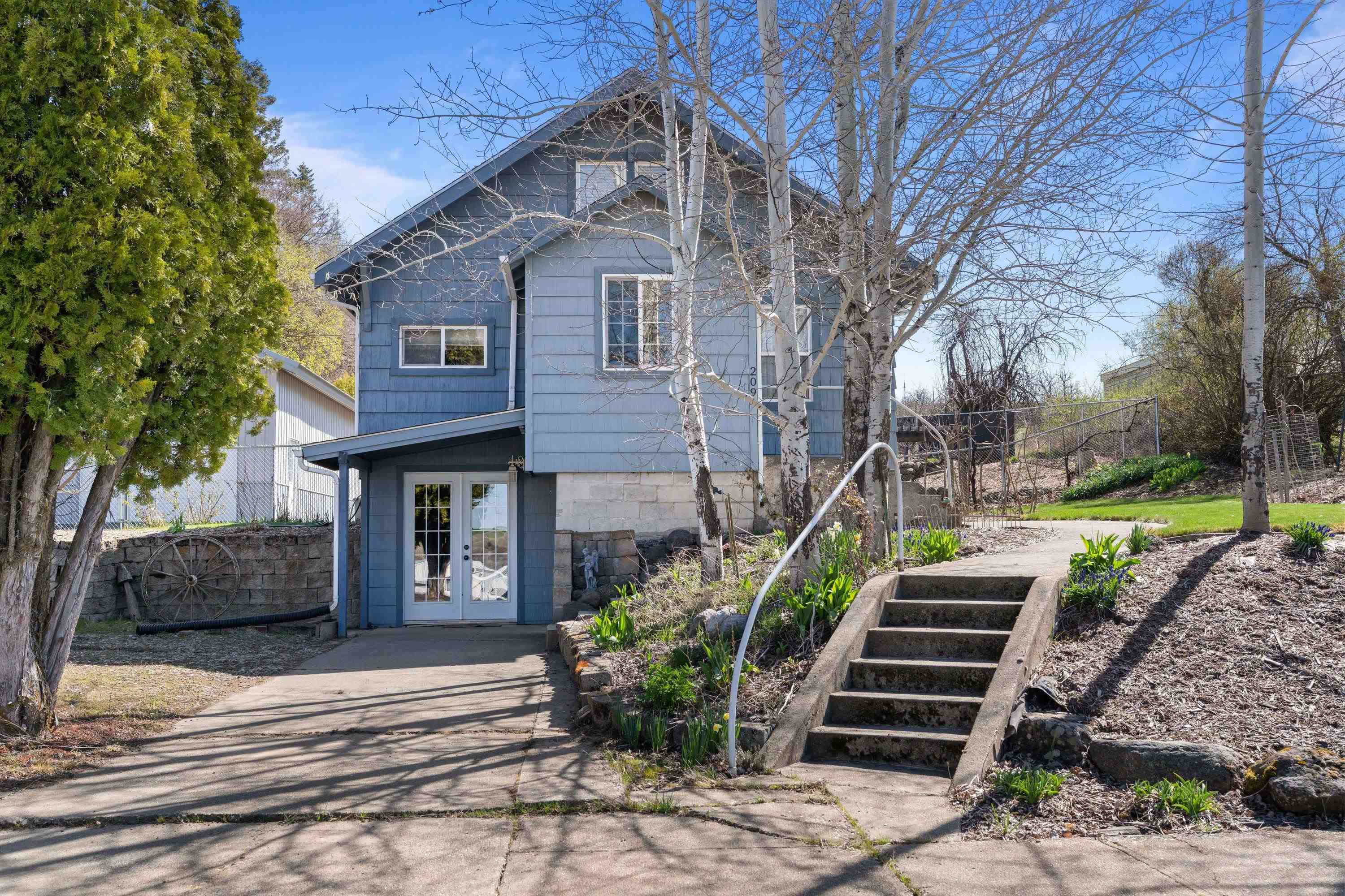 209 S Josephine Ave - Photo 3