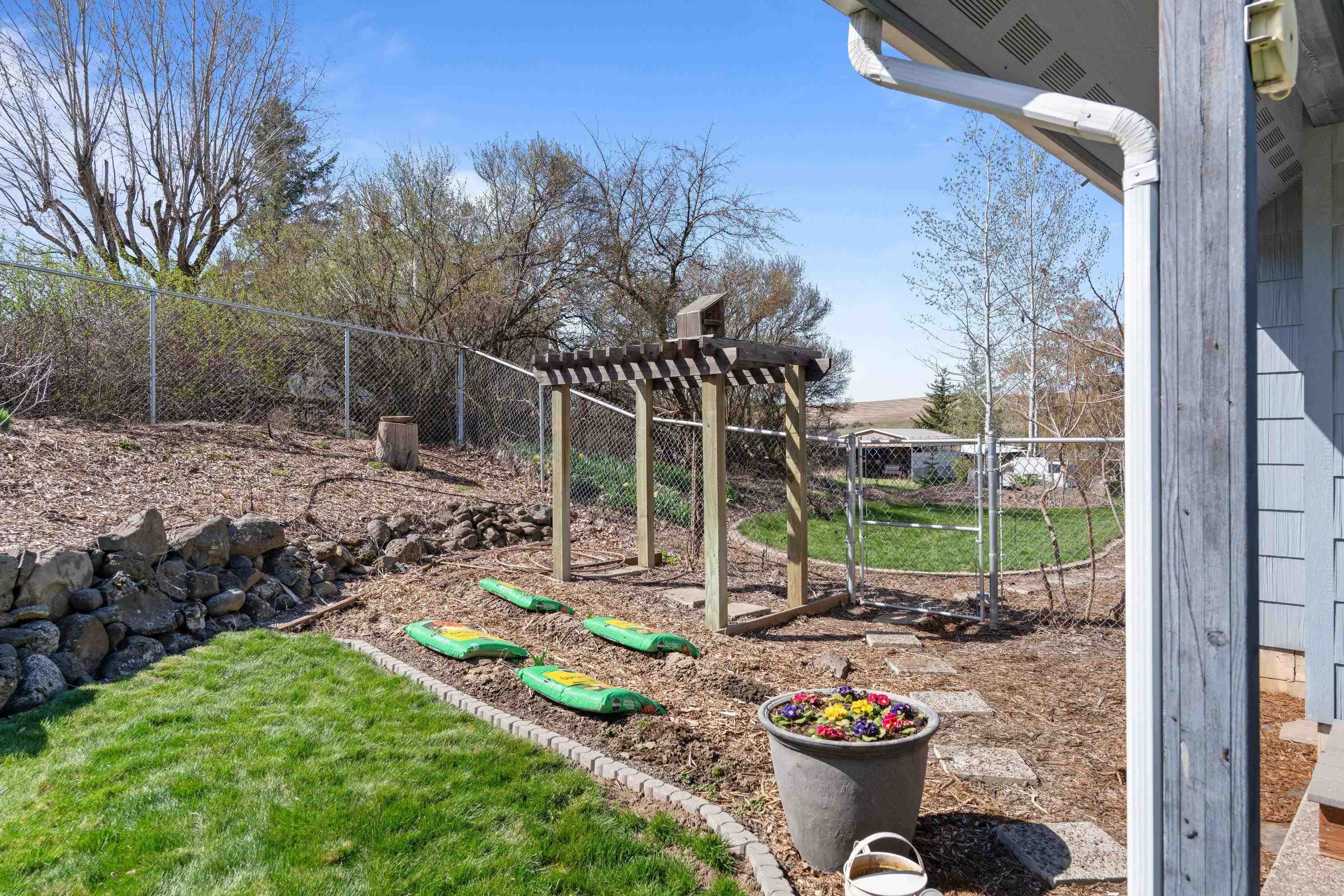209 S Josephine Ave - Photo 10