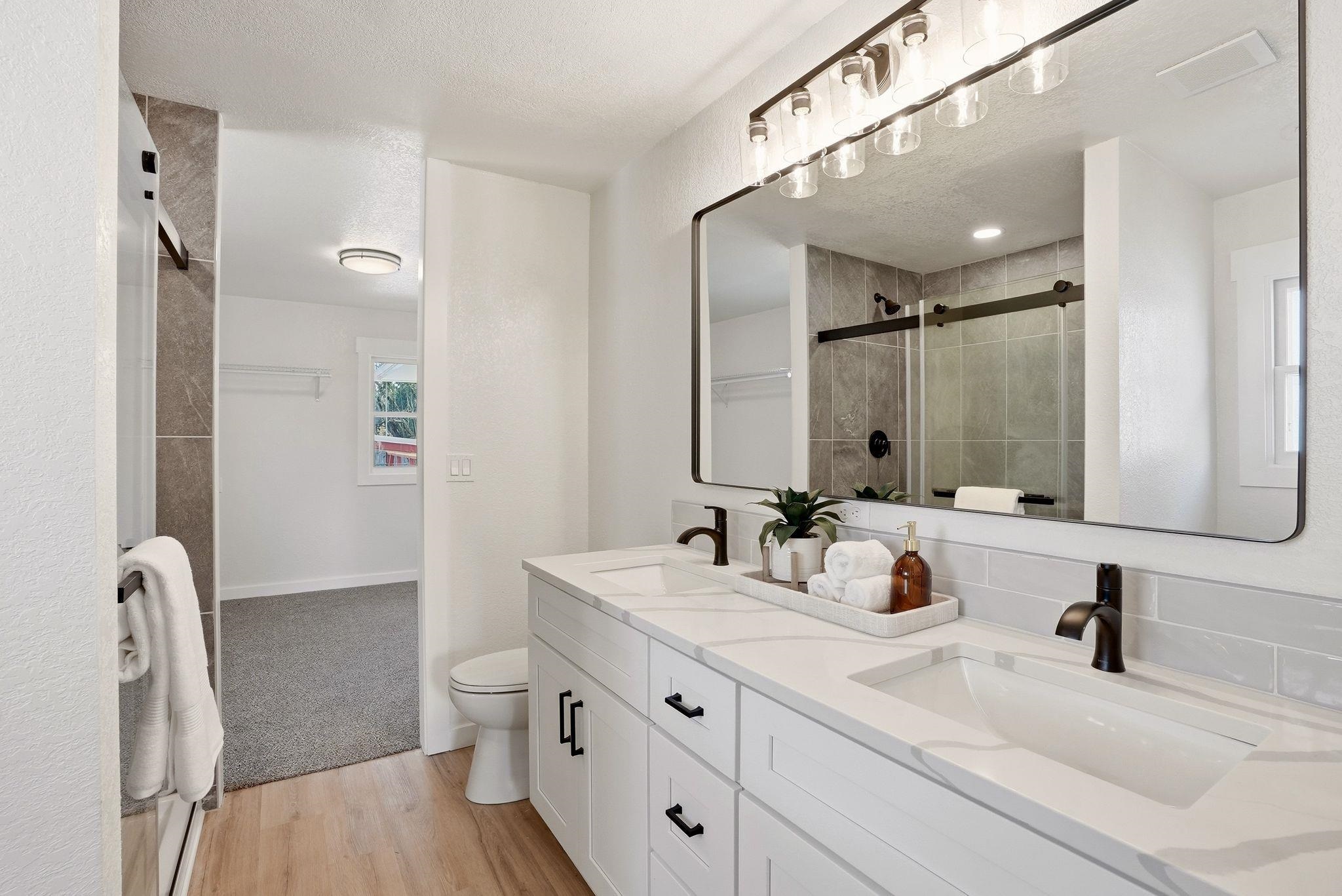39 W 33rd Ave - Photo 15