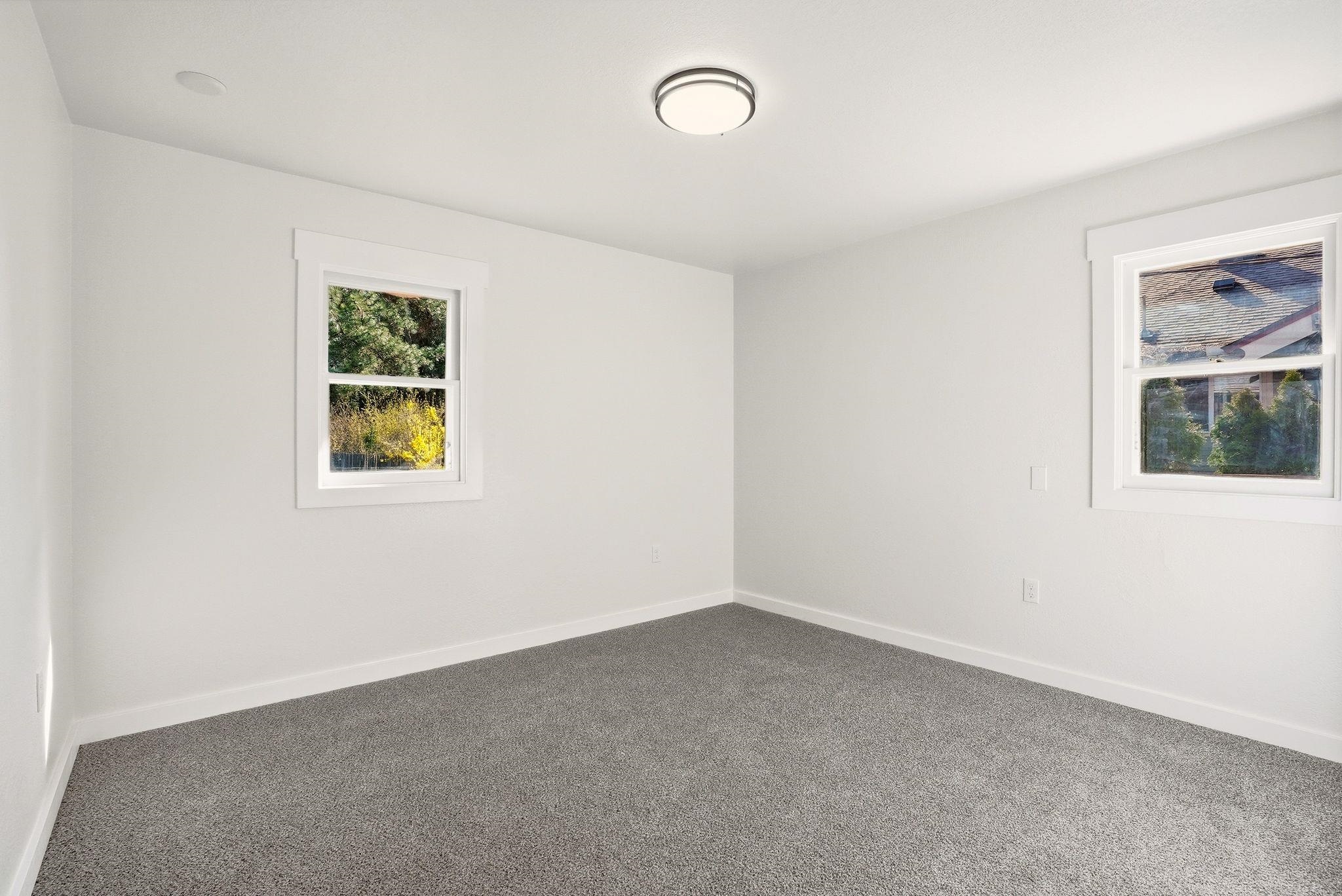 39 W 33rd Ave - Photo 20