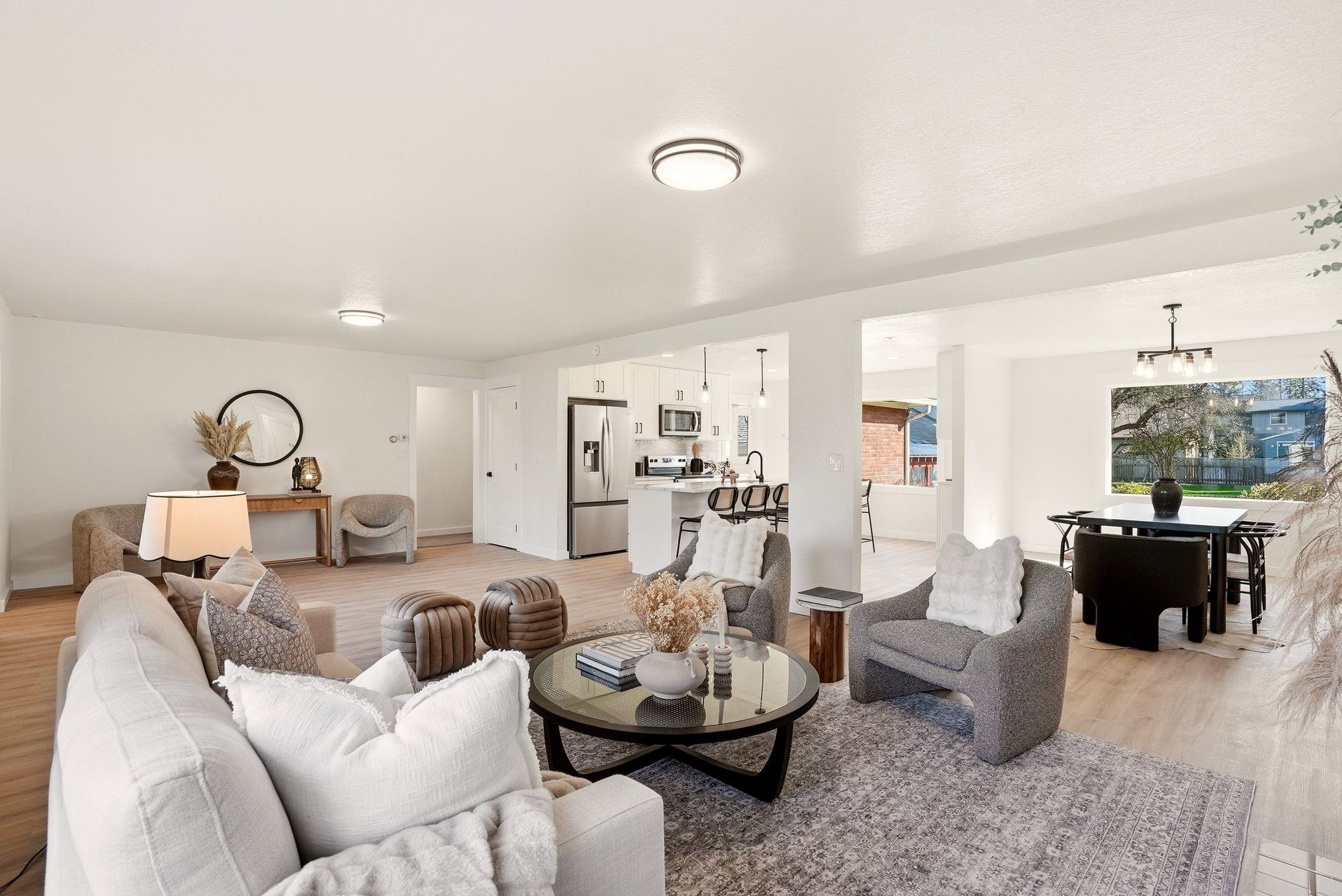 39 W 33rd Ave - Photo 3