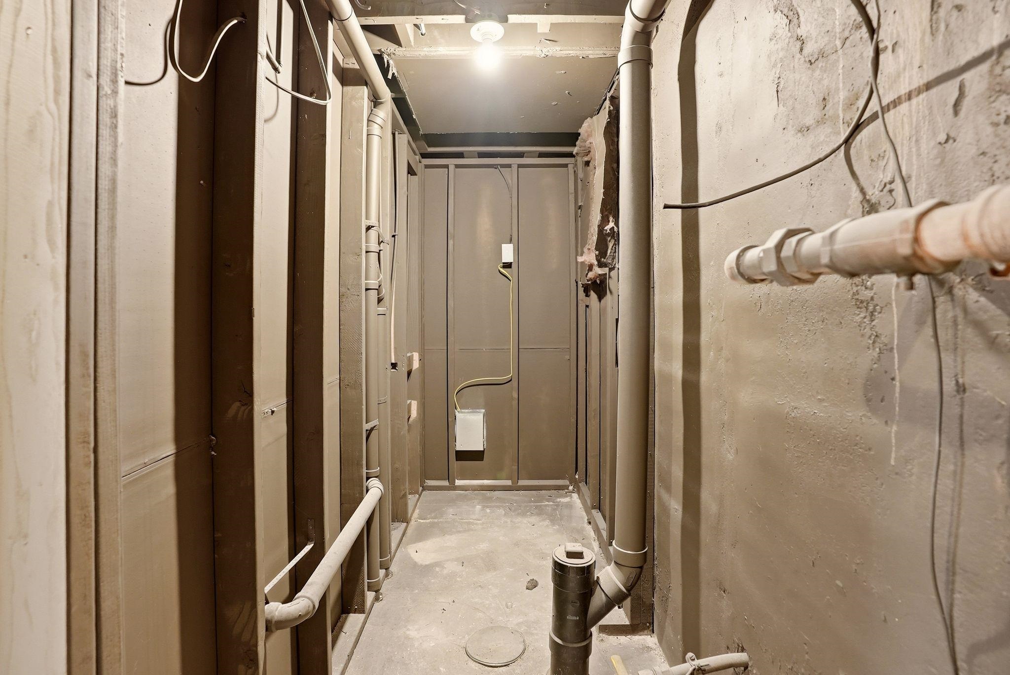 39 W 33rd Ave - Photo 29