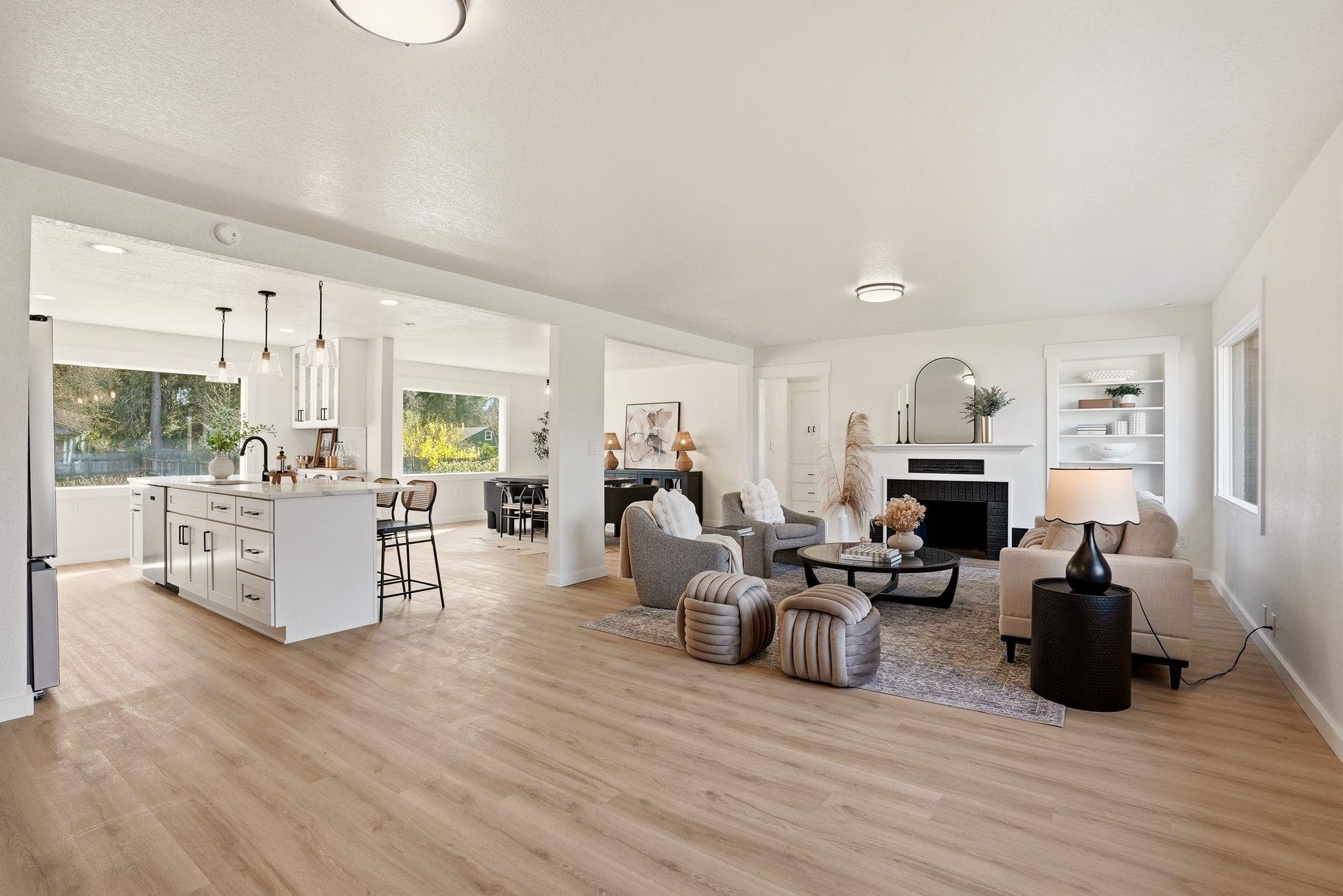 39 W 33rd Ave - Photo 4