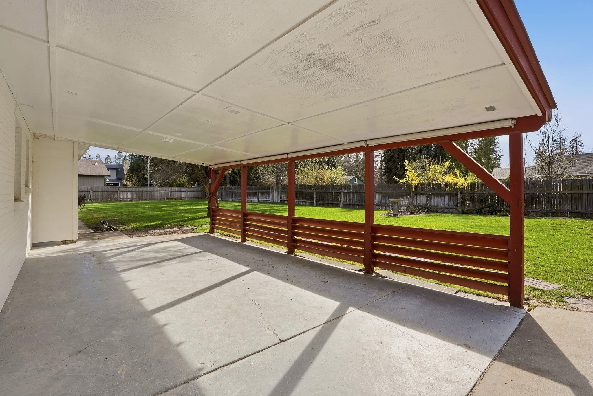 39 W 33rd Ave - Photo 31