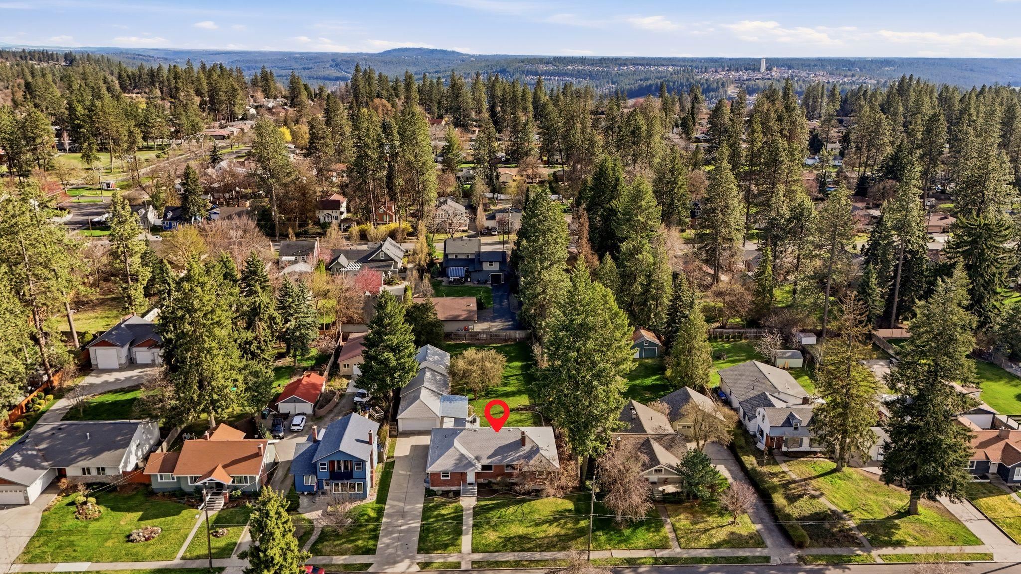 39 W 33rd Ave - Photo 46