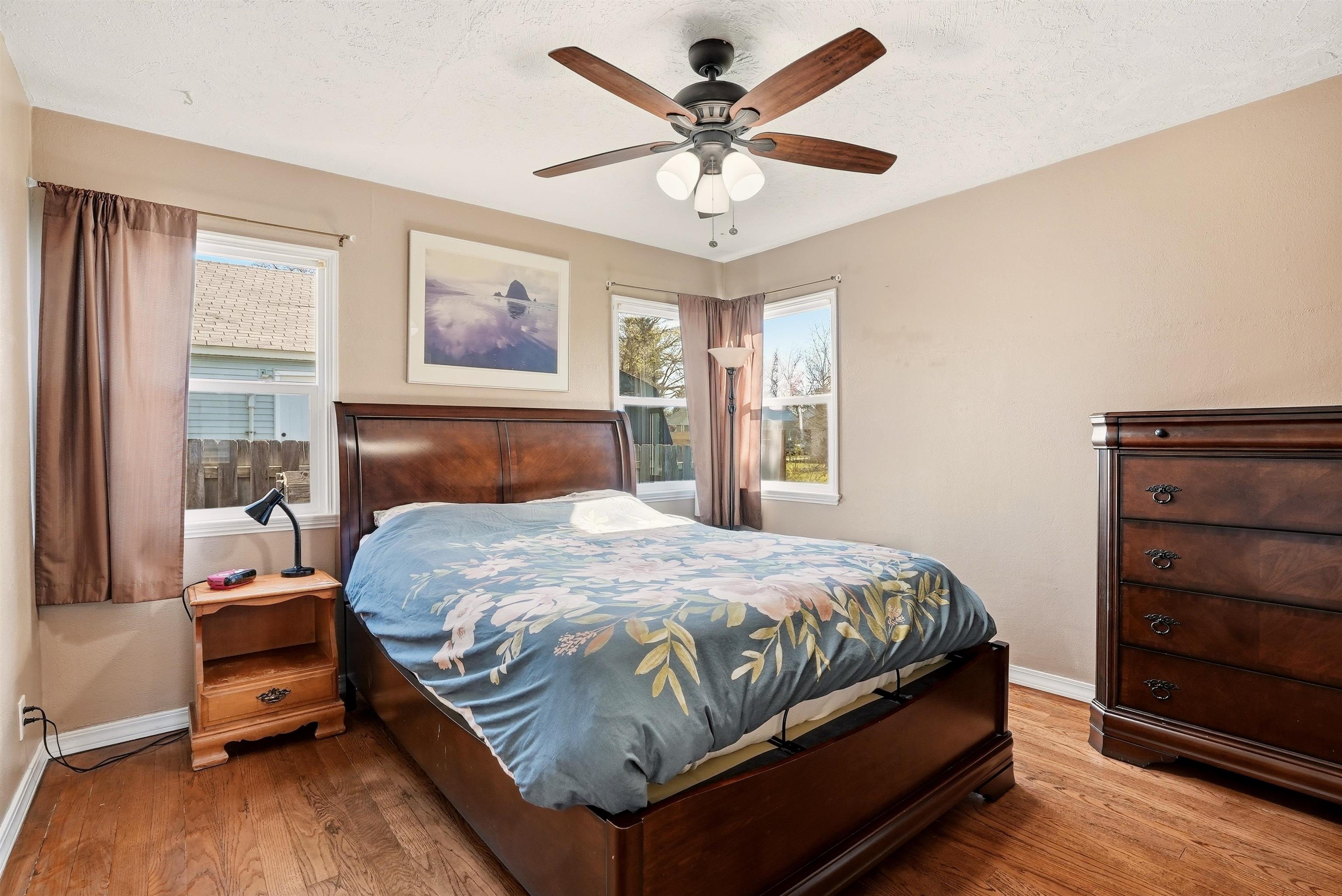 10005 N Andrew St - Photo 12
