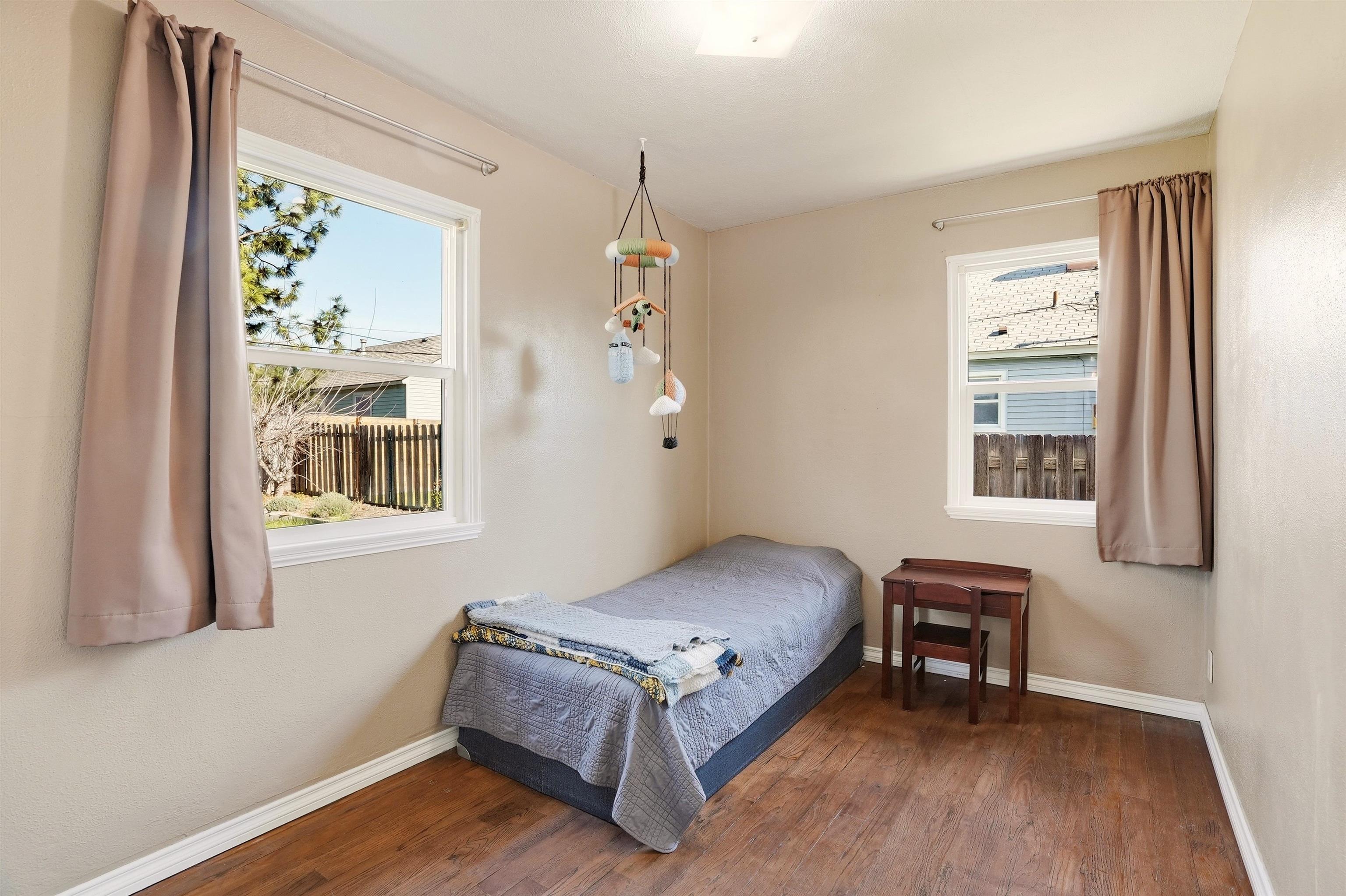10005 N Andrew St - Photo 14