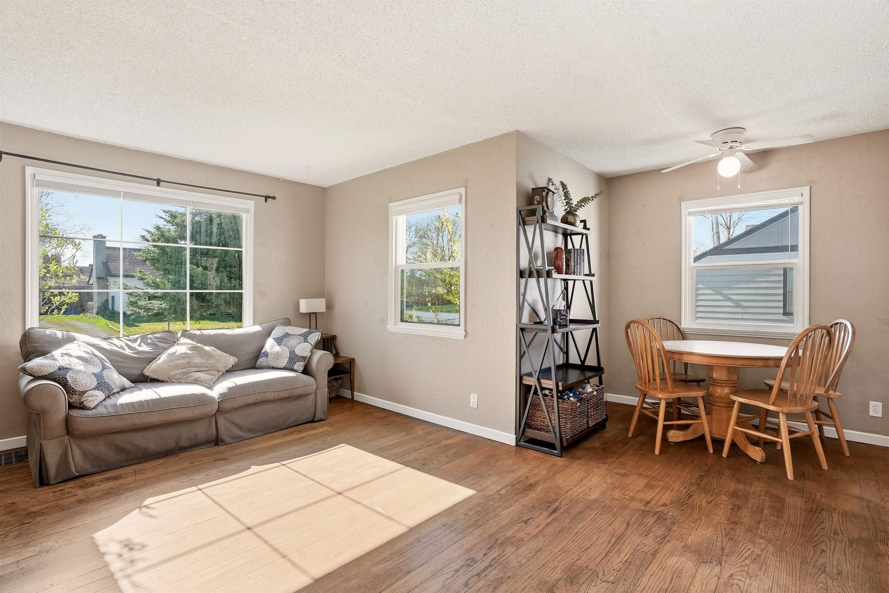 10005 N Andrew St - Photo 5