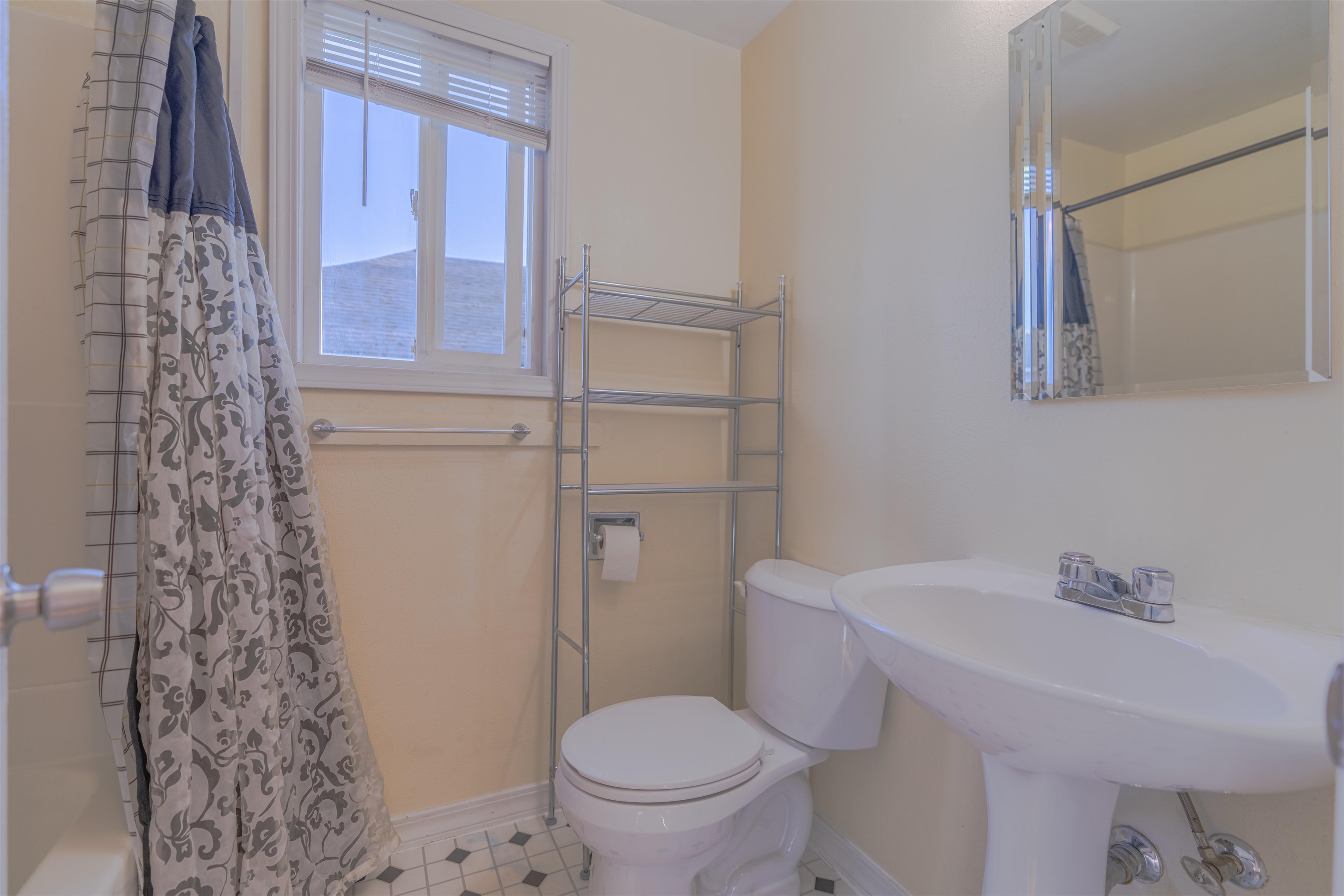 3614 N Madison St - Photo 12