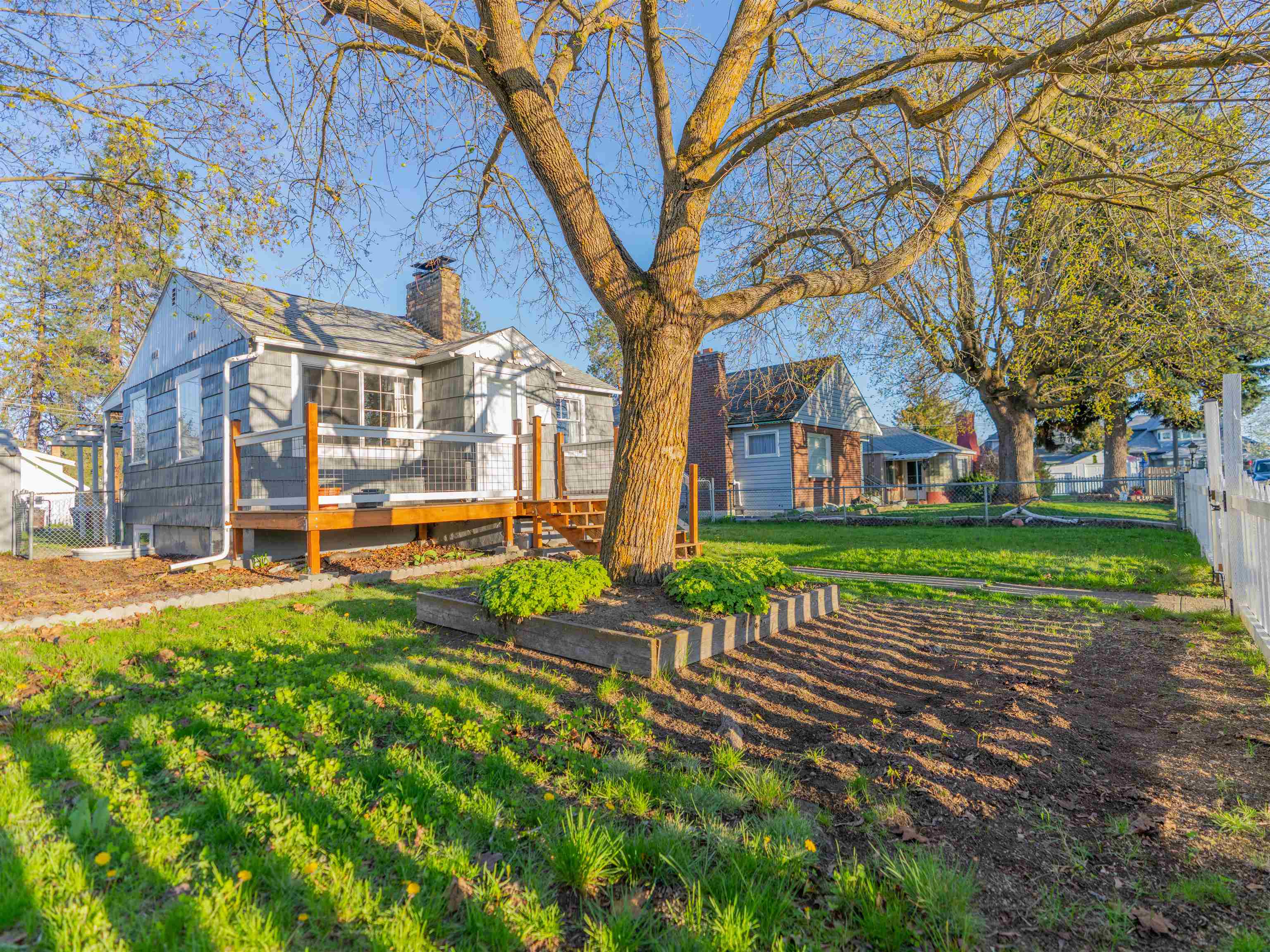 3614 N Madison St - Photo 4
