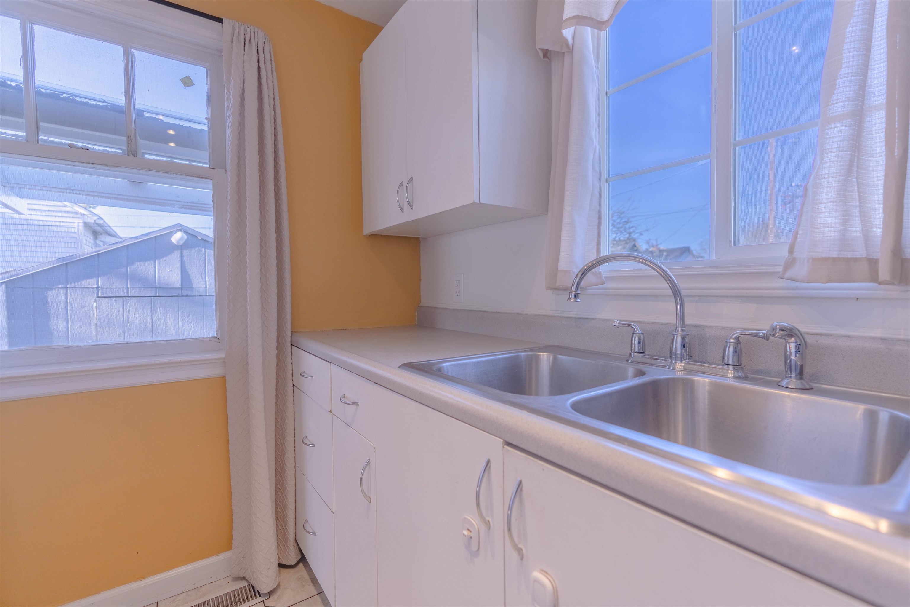 3614 N Madison St - Photo 8