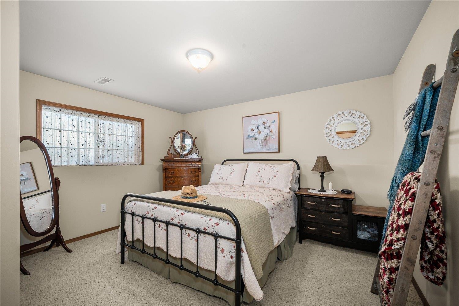 2818 S Newer Ct - Photo 20