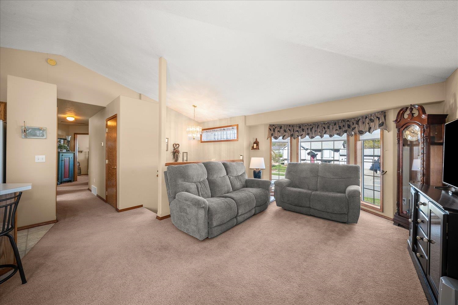 2818 S Newer Ct - Photo 4