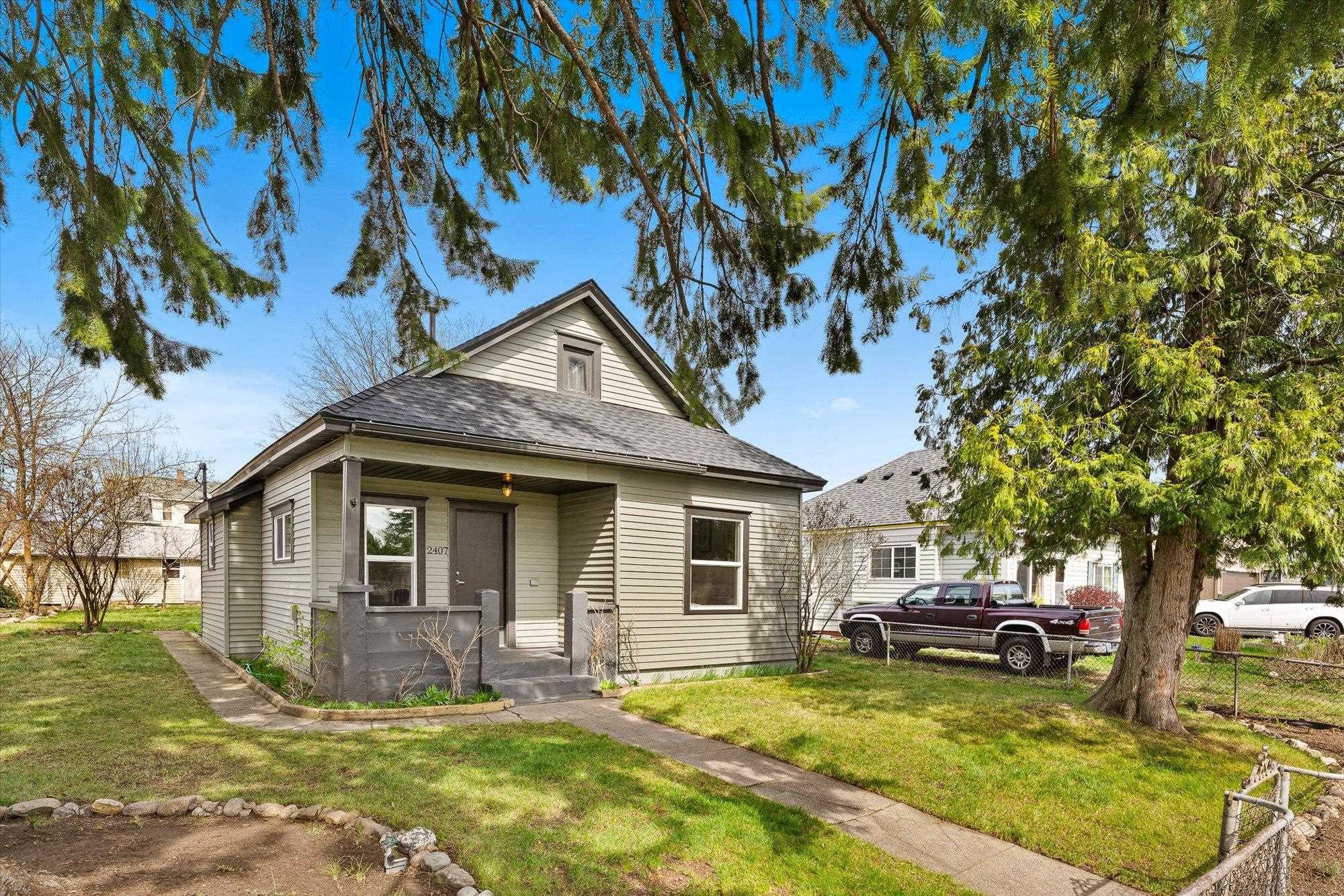 2407 E Providence Ave - Photo 1