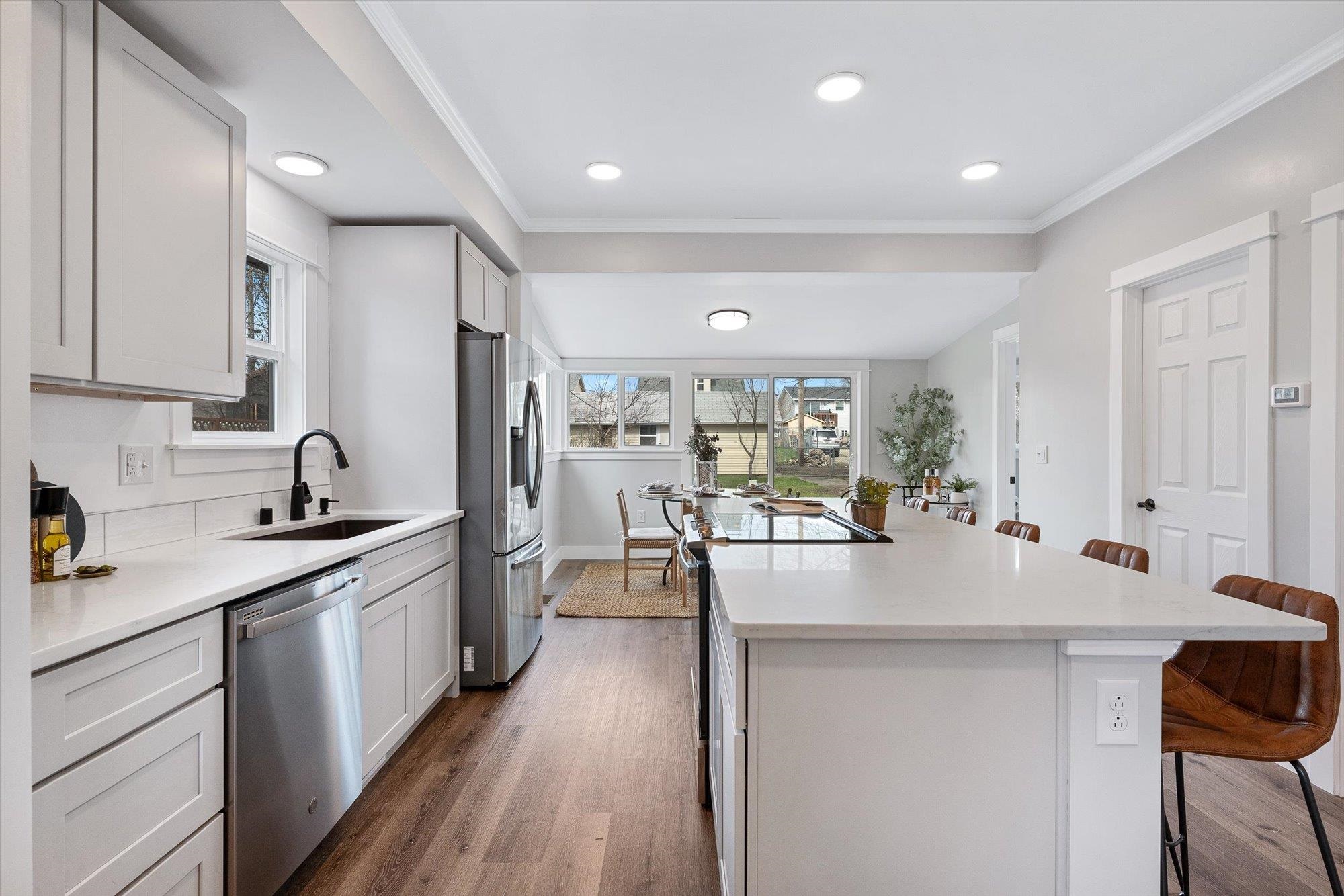2407 E Providence Ave - Photo 11