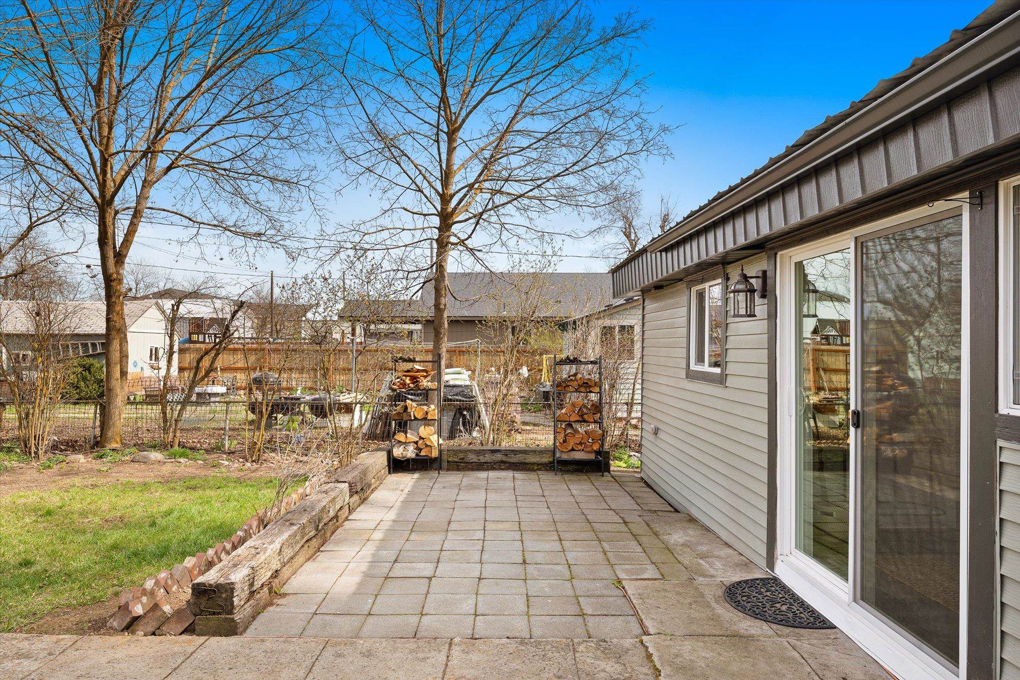 2407 E Providence Ave - Photo 26