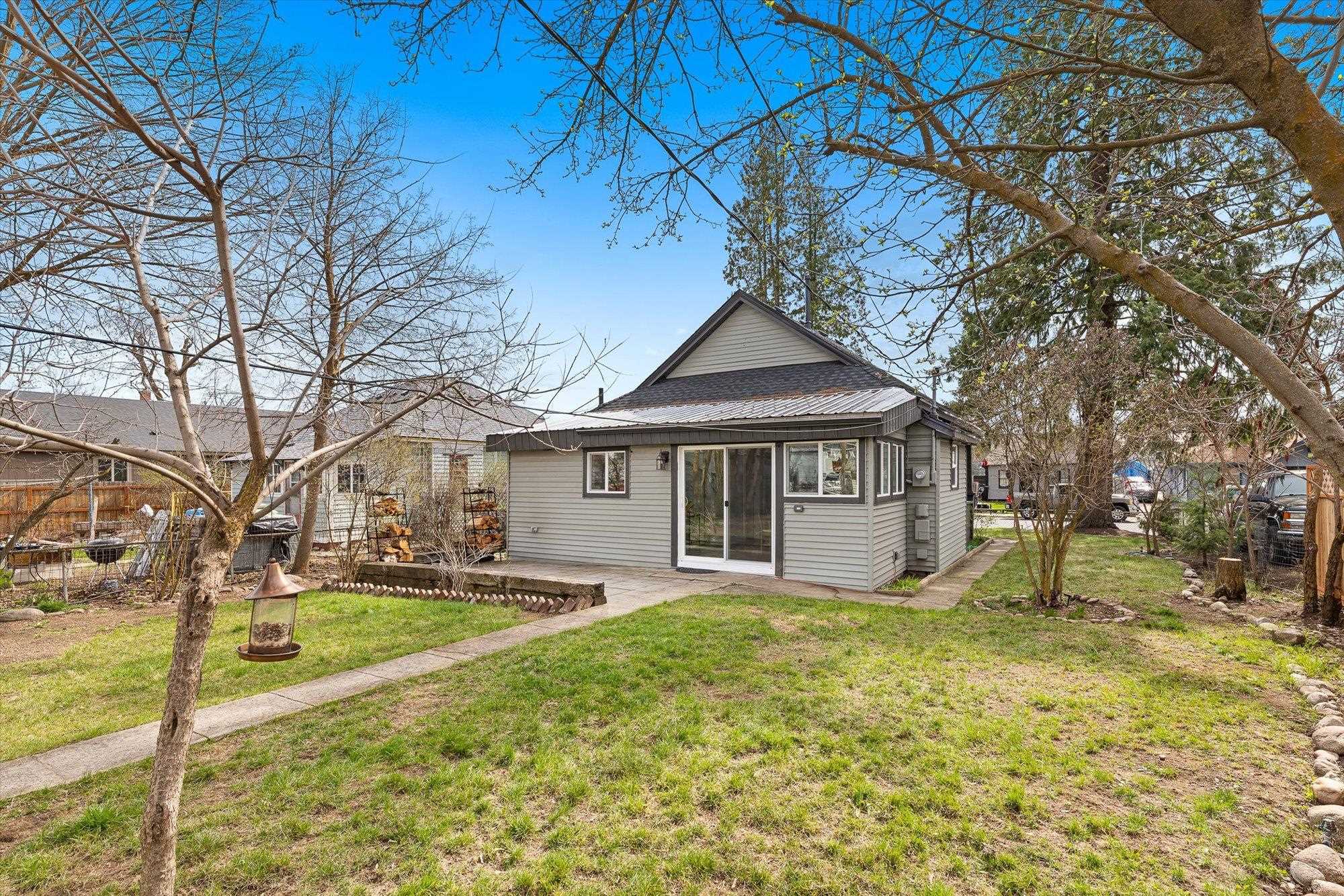 2407 E Providence Ave - Photo 28