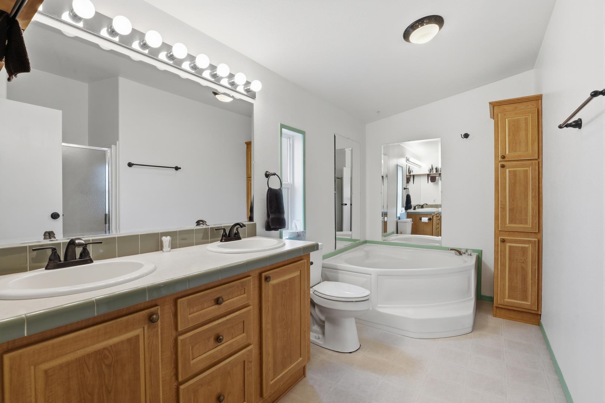 14211 W W Mirage Ln - Photo 15