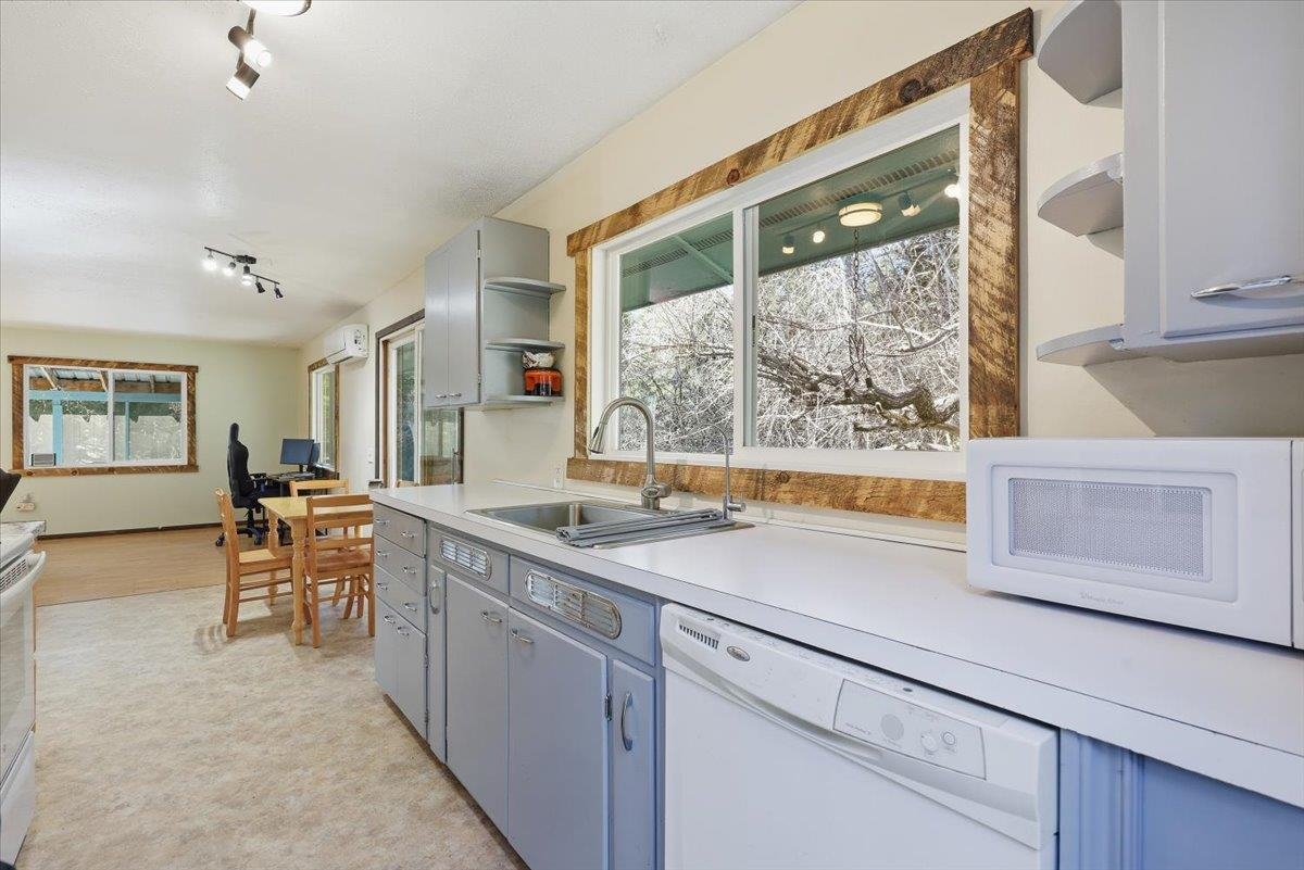 2541 Nicholson Rd - Photo 6
