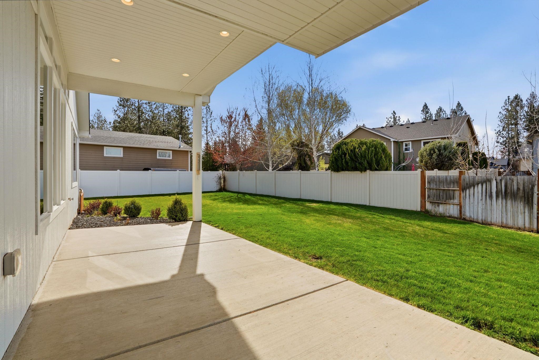 1334 E Carriage Ct - Photo 29