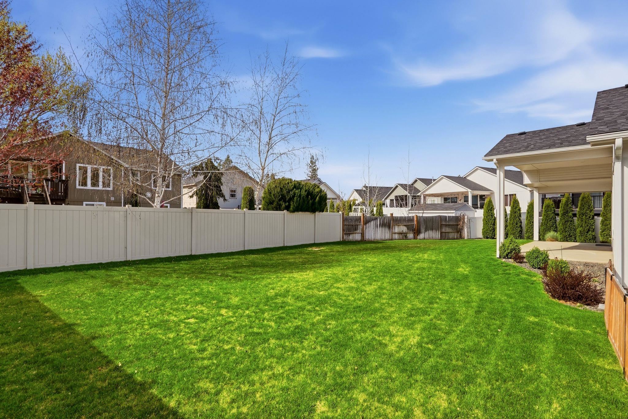 1334 E Carriage Ct - Photo 33