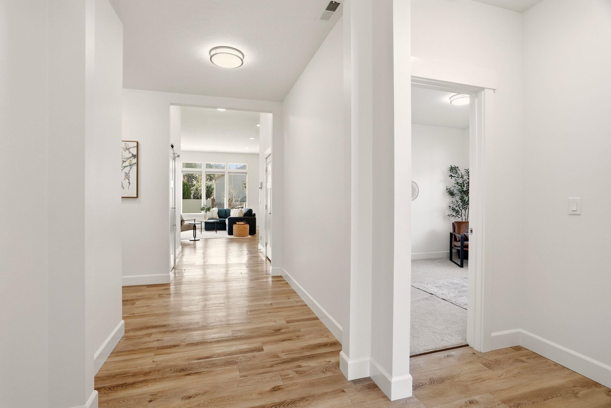 1334 E Carriage Ct - Photo 6
