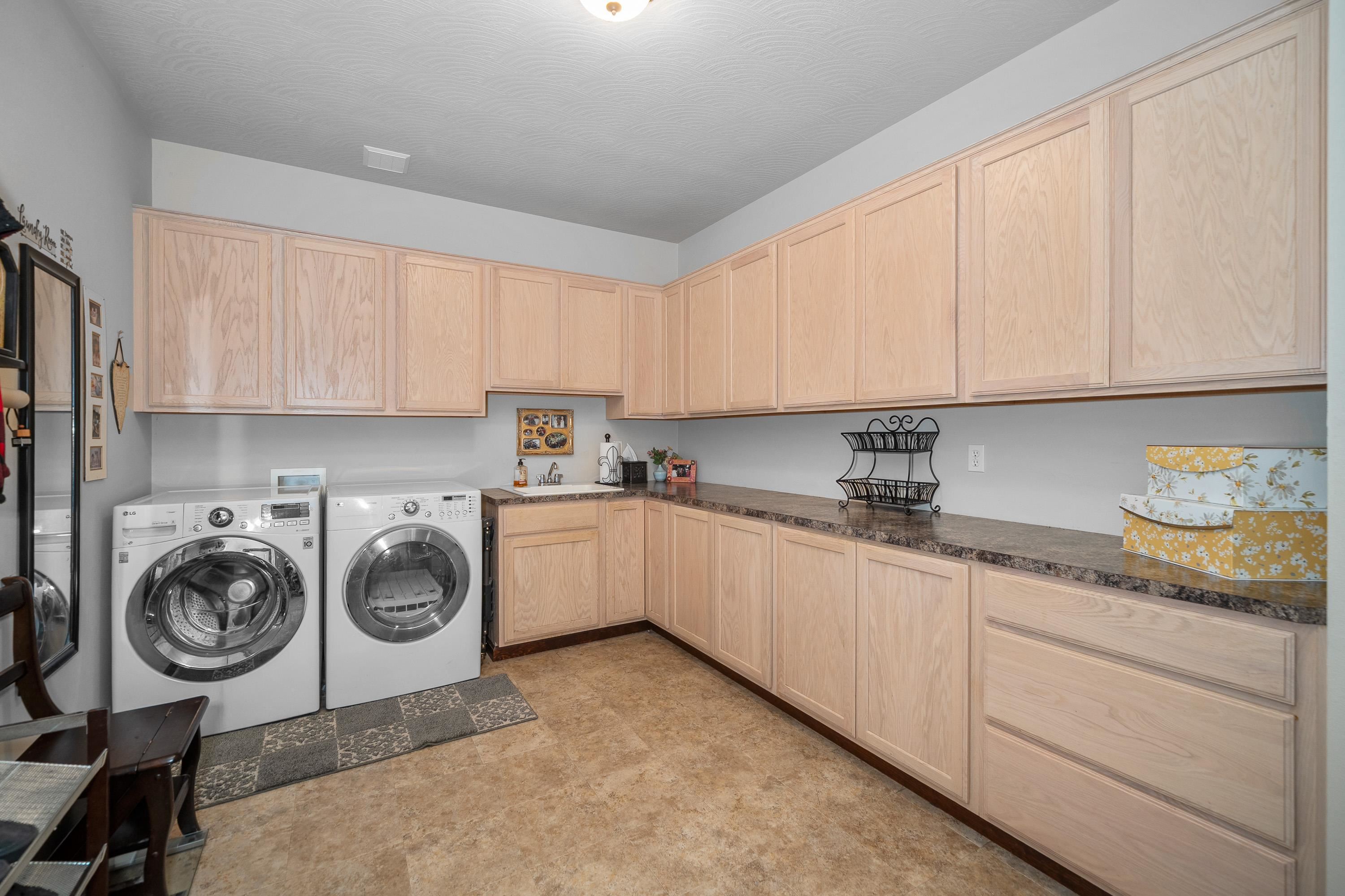 4212 W Country Hills Ln - Photo 38