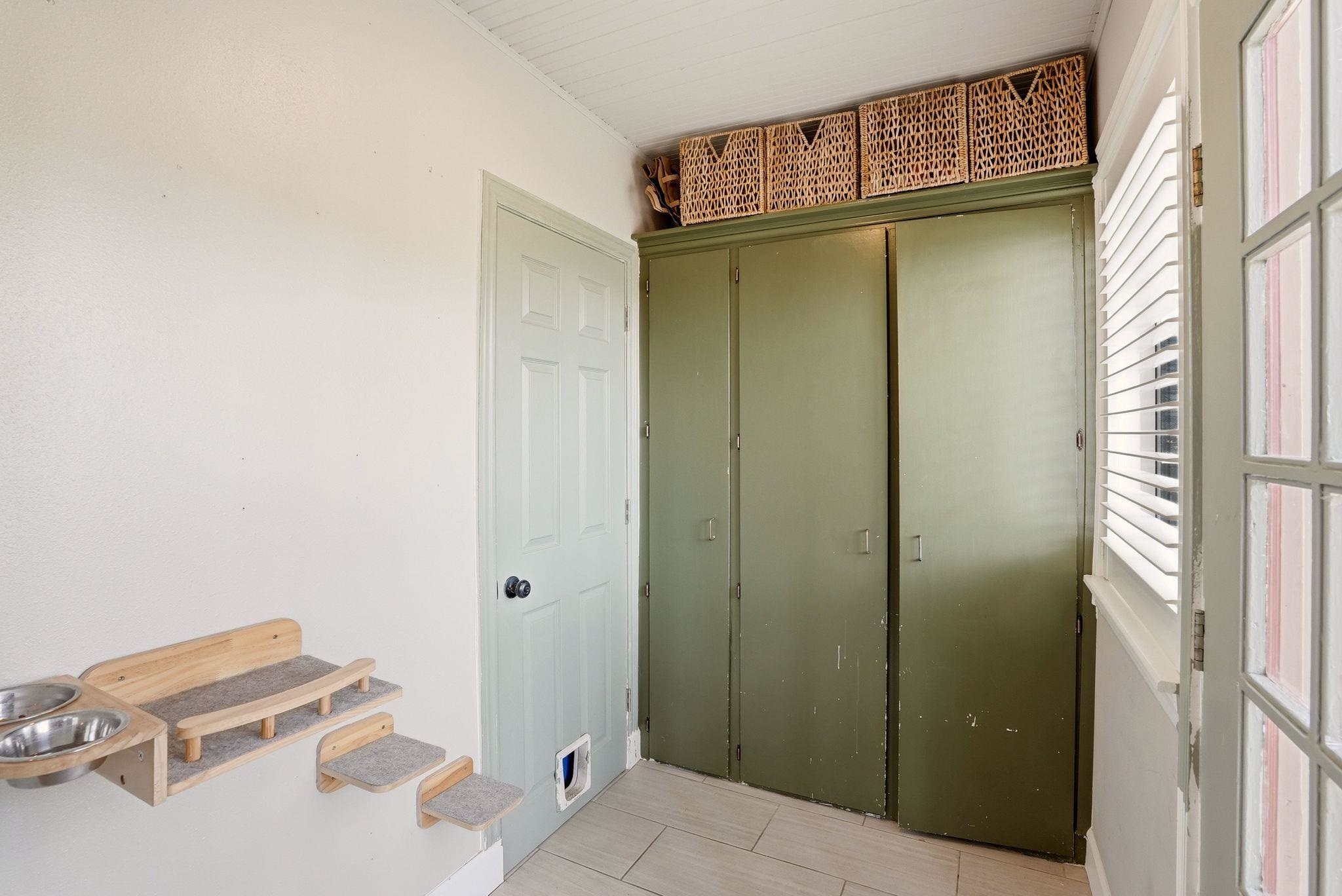 2435 E North Altamont Blvd - Photo 20