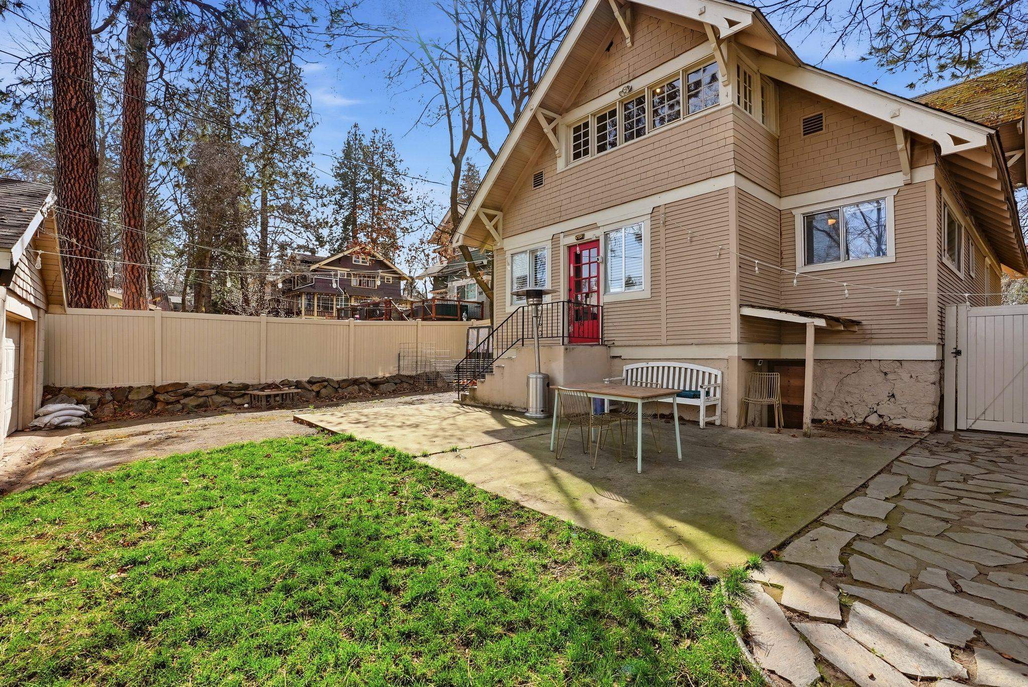 2435 E North Altamont Blvd - Photo 36