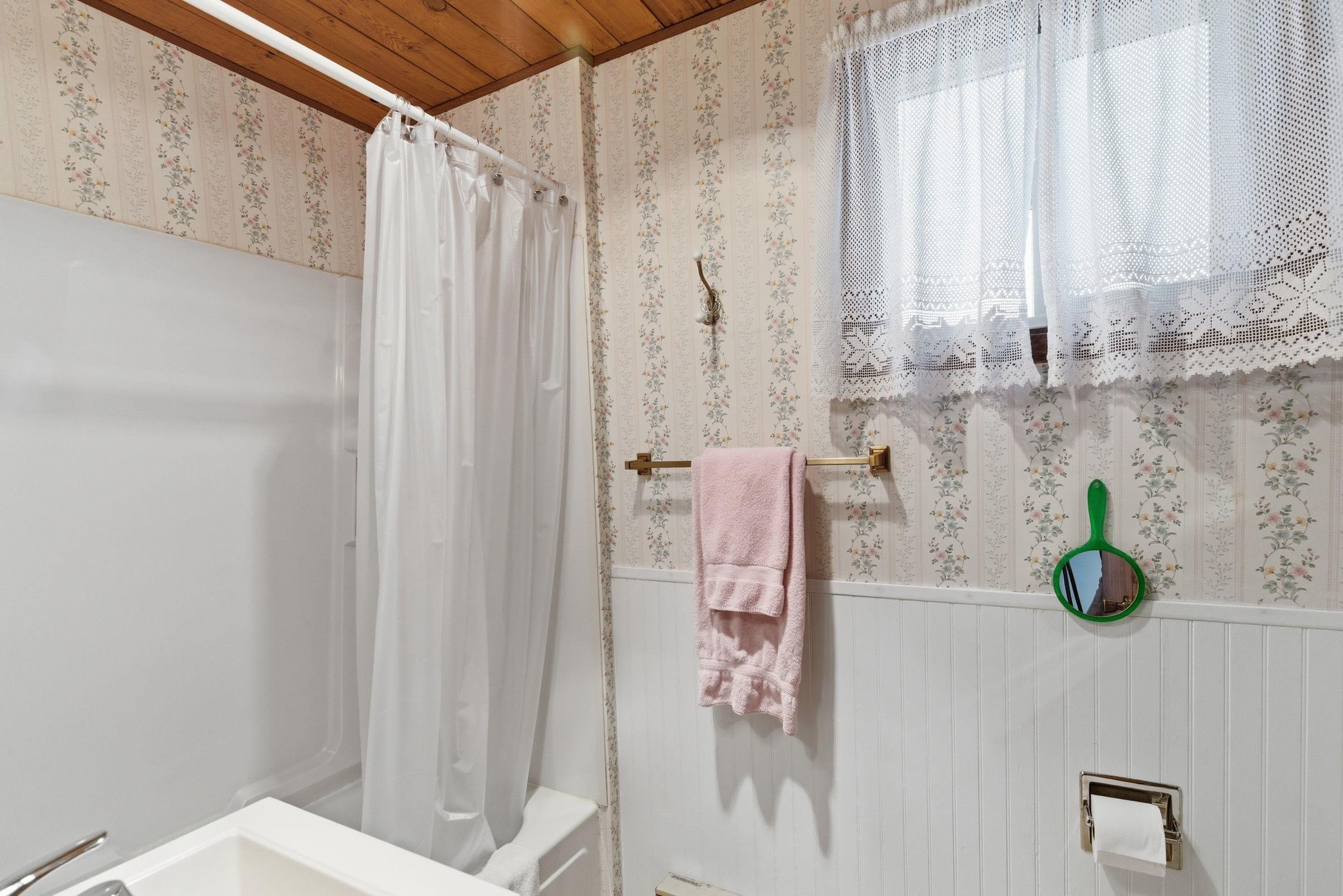 5802 Northshore Diamond Lake Rd - Photo 17