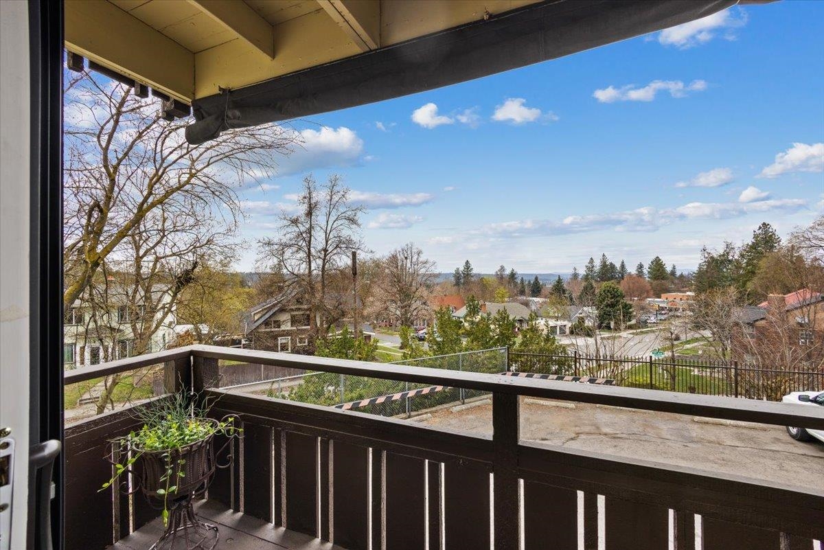 844 W Cliff Dr - Photo 17