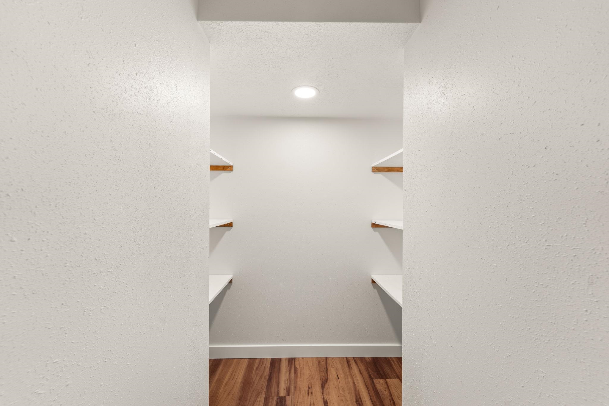 1311 E Kiernan Ave - Photo 32