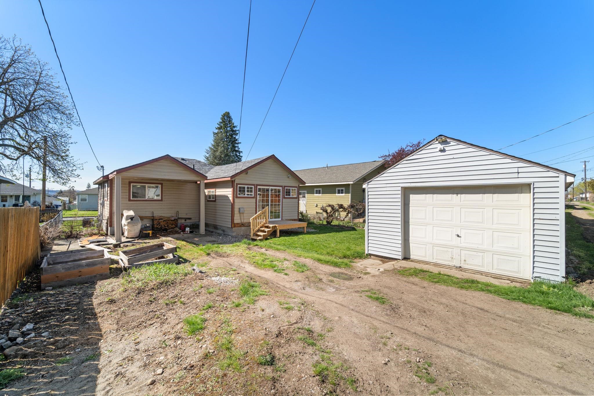 1311 E Kiernan Ave - Photo 39