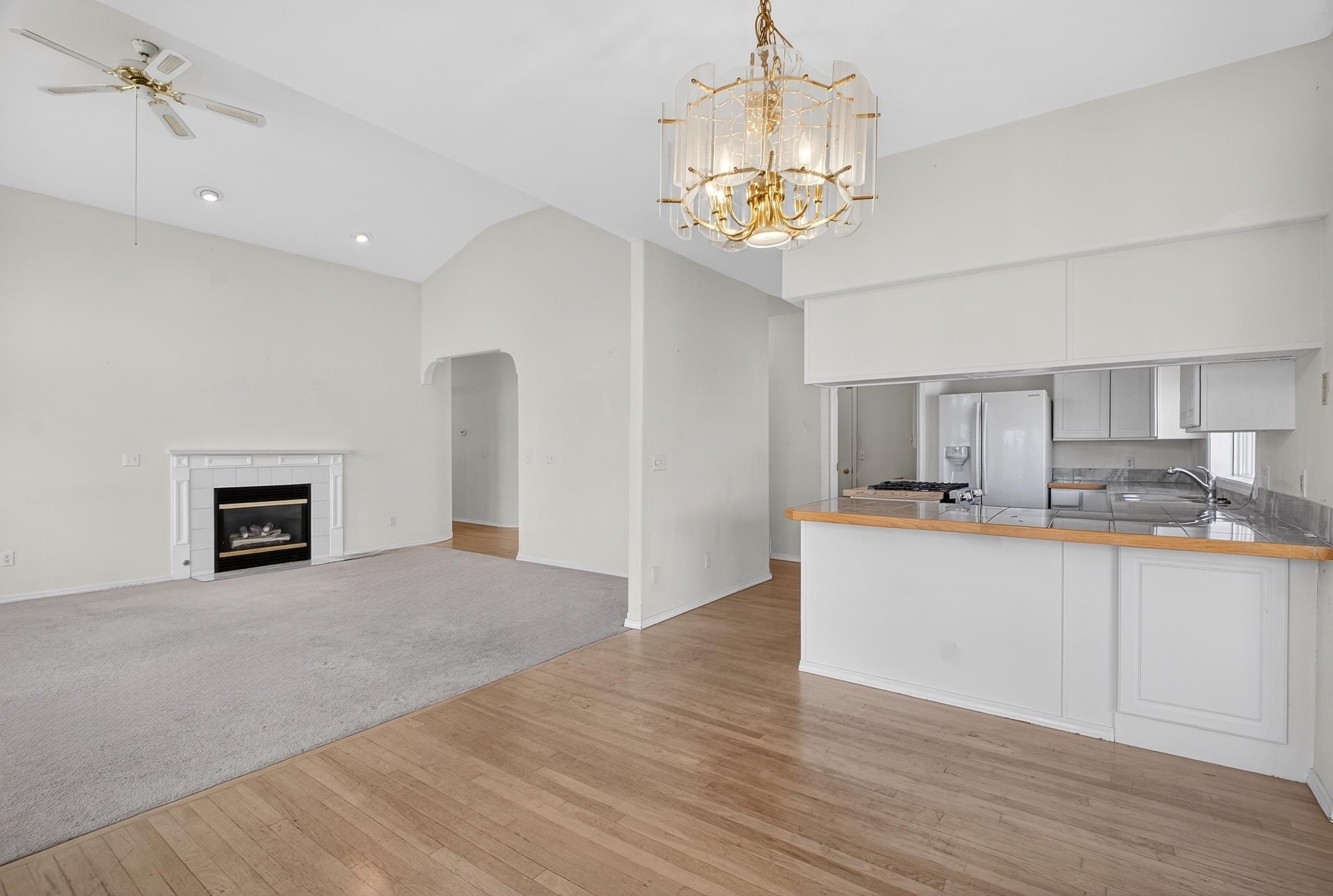 1613 E 6th St - Photo 9