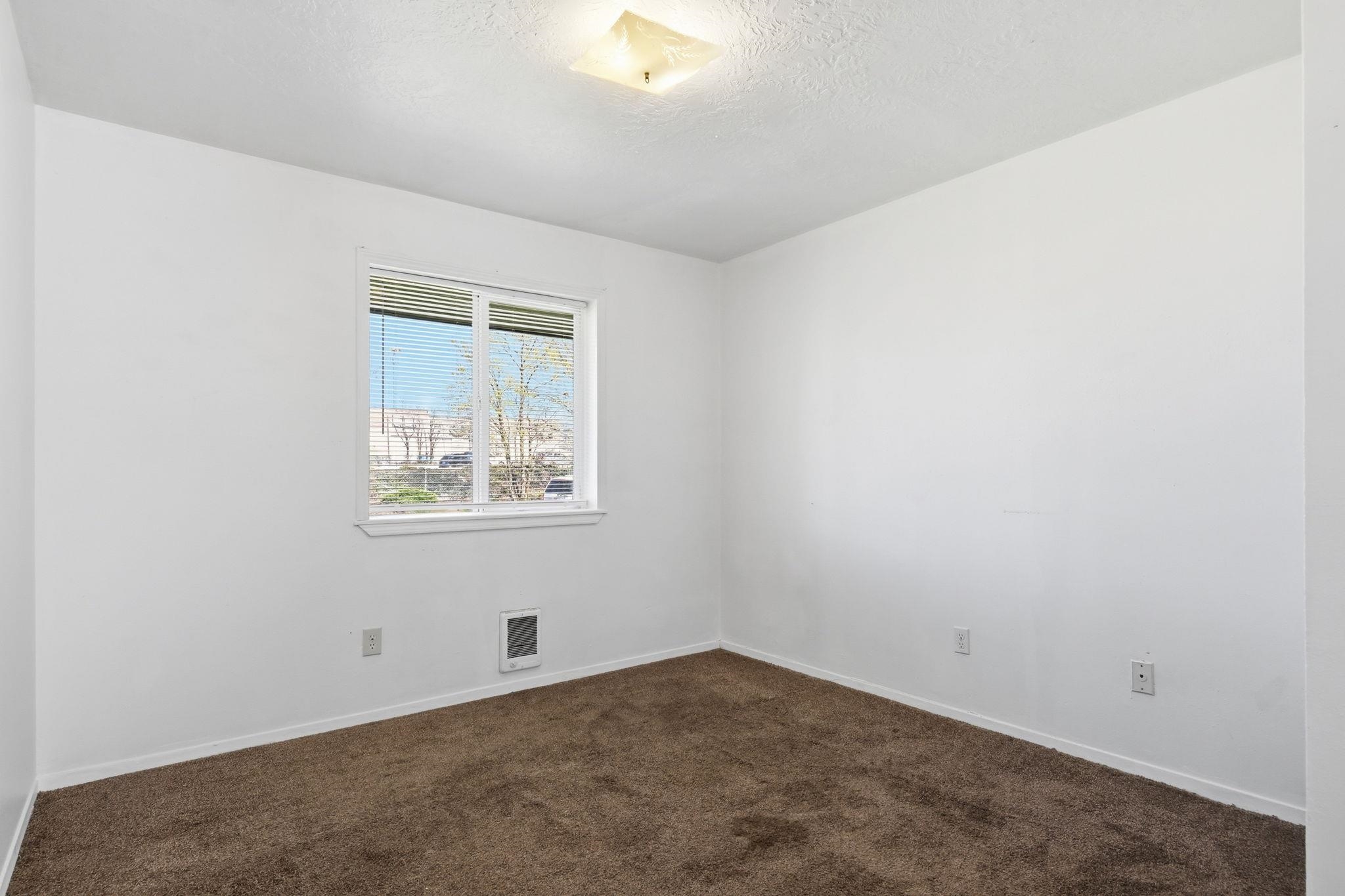 1829 W 6th Ave - Photo 11