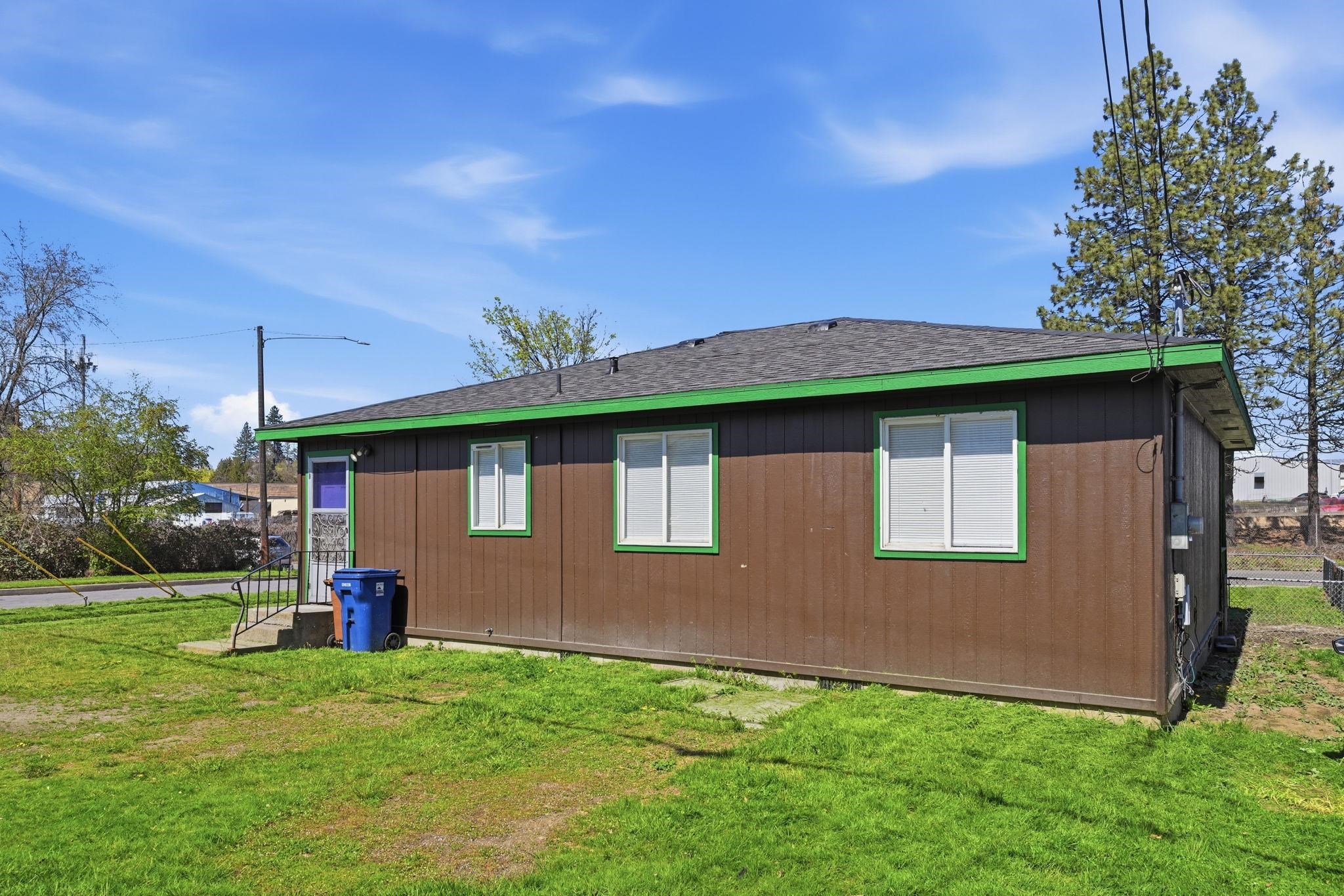 1829 W 6th Ave - Photo 19