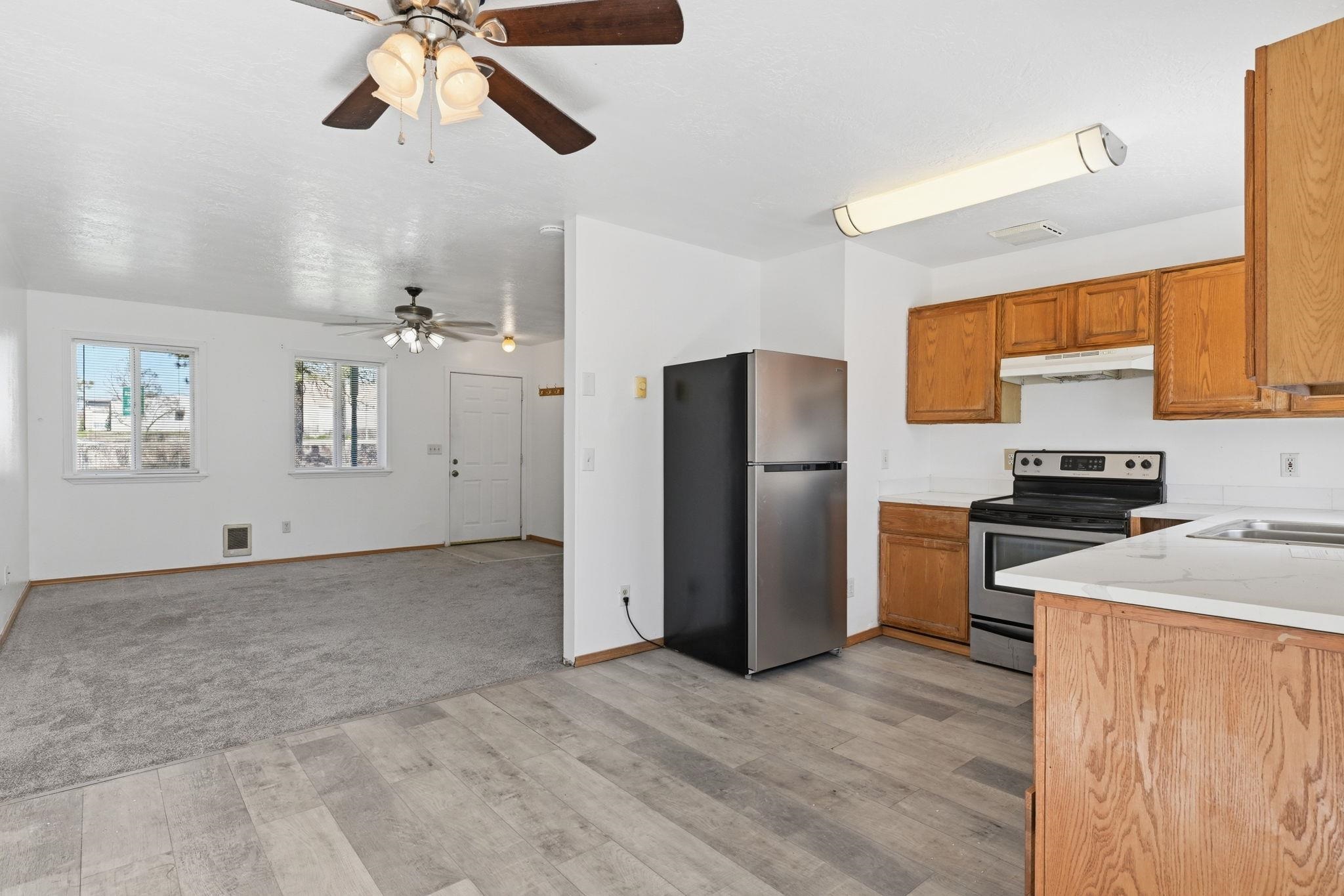 1829 W 6th Ave - Photo 6
