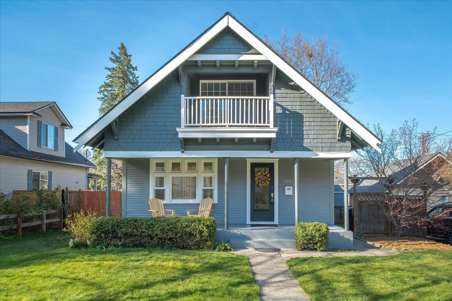 1017 E 14th Ave - Photo 1