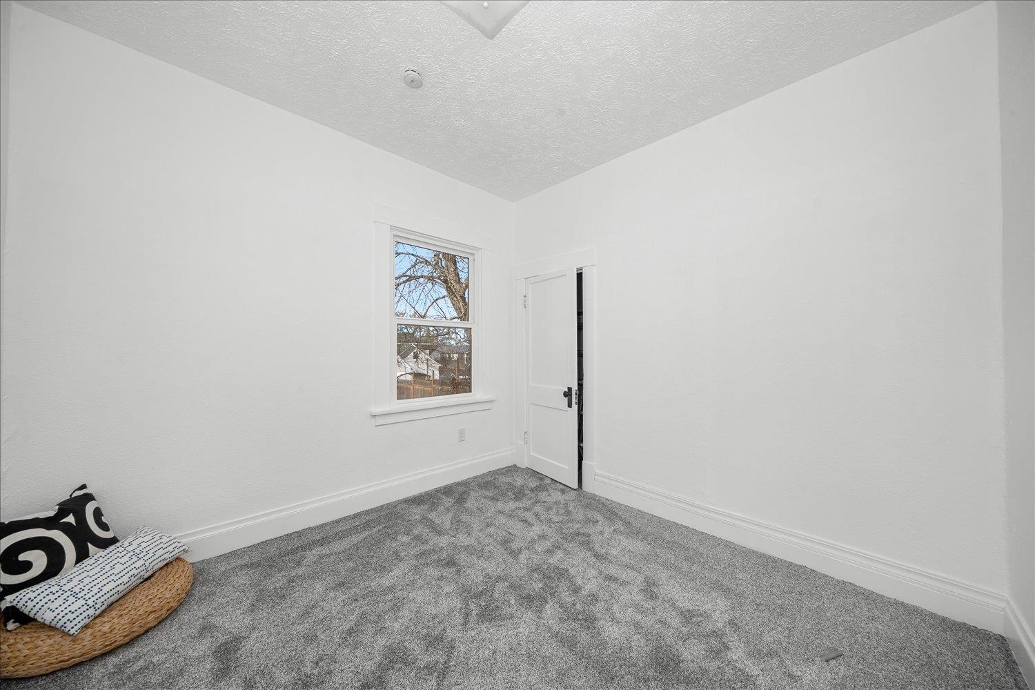 1017 E 14th Ave - Photo 16