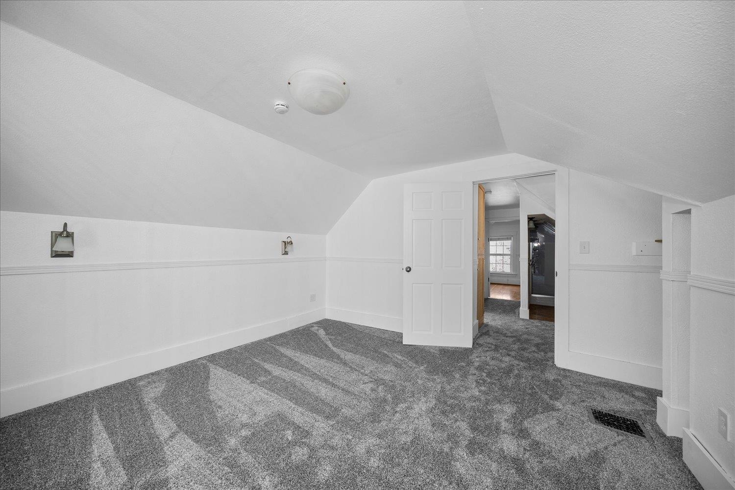 1017 E 14th Ave - Photo 21