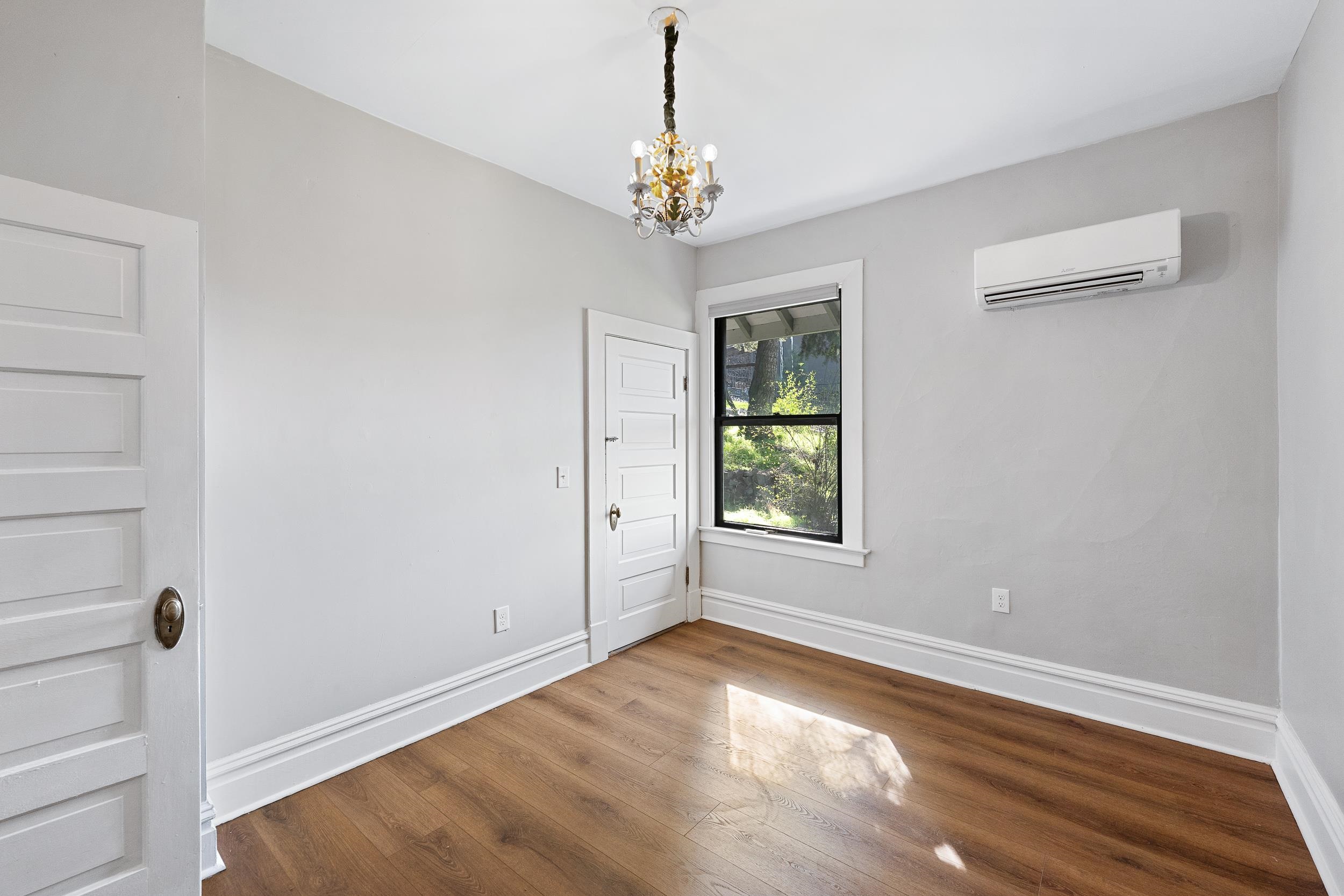 519 S Madison St - Photo 14