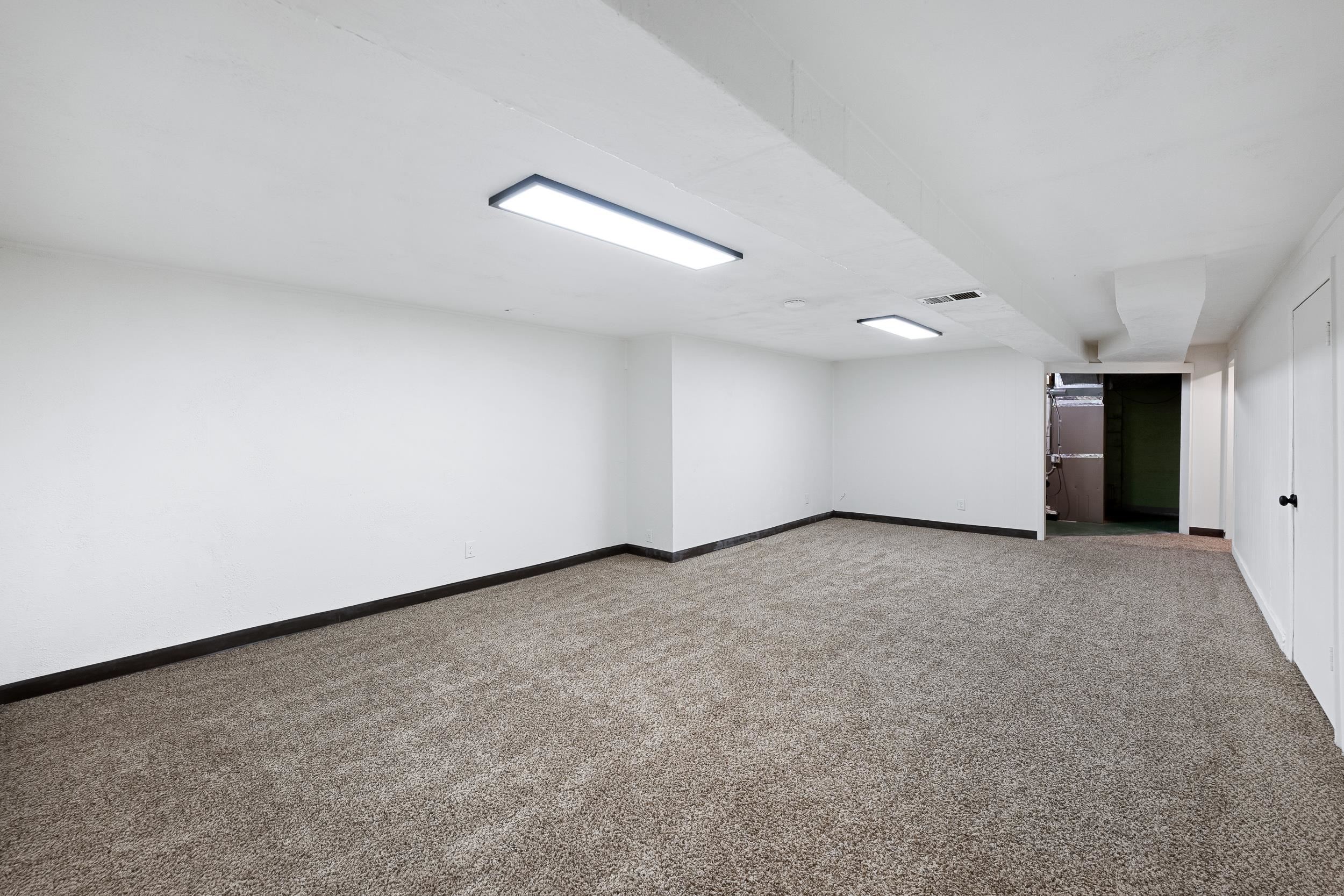 3403 E 22nd Ave - Photo 22